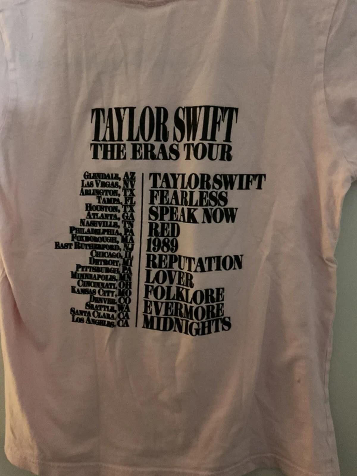 Other Taylor Swift Pink Eras tour graphic Tee Kids size 10/12 Size M / US 6-8 / IT 42-44 - 5 Thumbnail