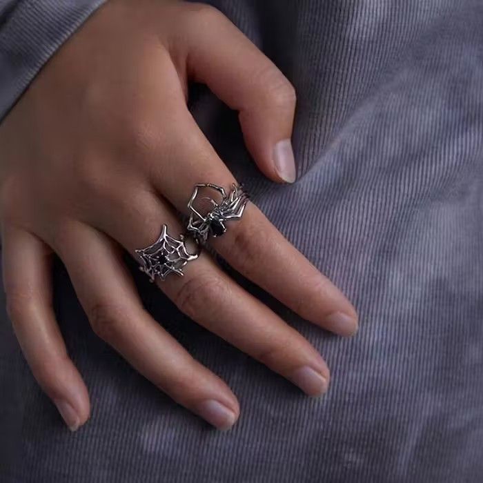 Jewelry × Vintage Goth Spider Ring for Women, Punk Ring, Grunge Ring Size ONE SIZE - 2 Thumbnail