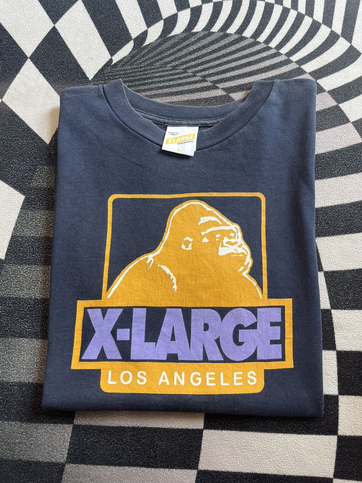 Xlarge Vintage X-LARGE Los Angeles Big Gorilla Logos 90’s Tshirt Size US S / EU 44-46 / 1 - 1 Thumbnail