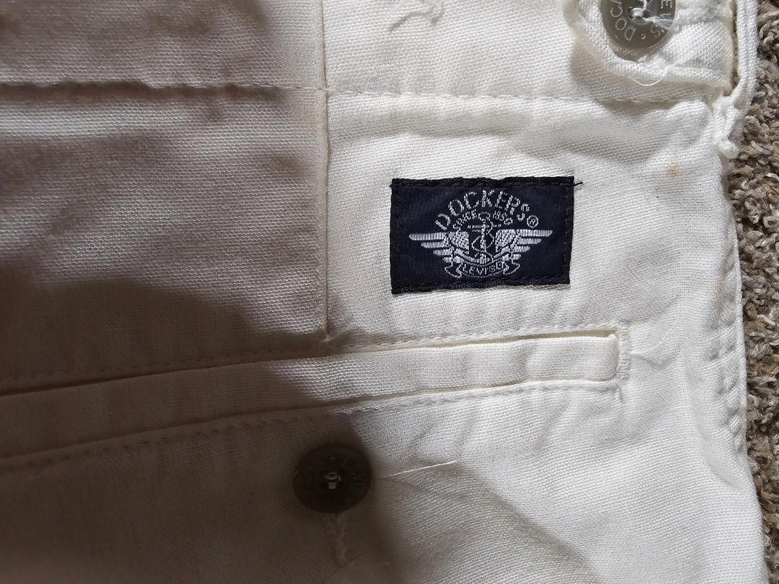 Dockers Dockers Levi’s Classic Fit Pants 42x30 Various Small Stains Size US 42 / EU 58 - 12 Thumbnail