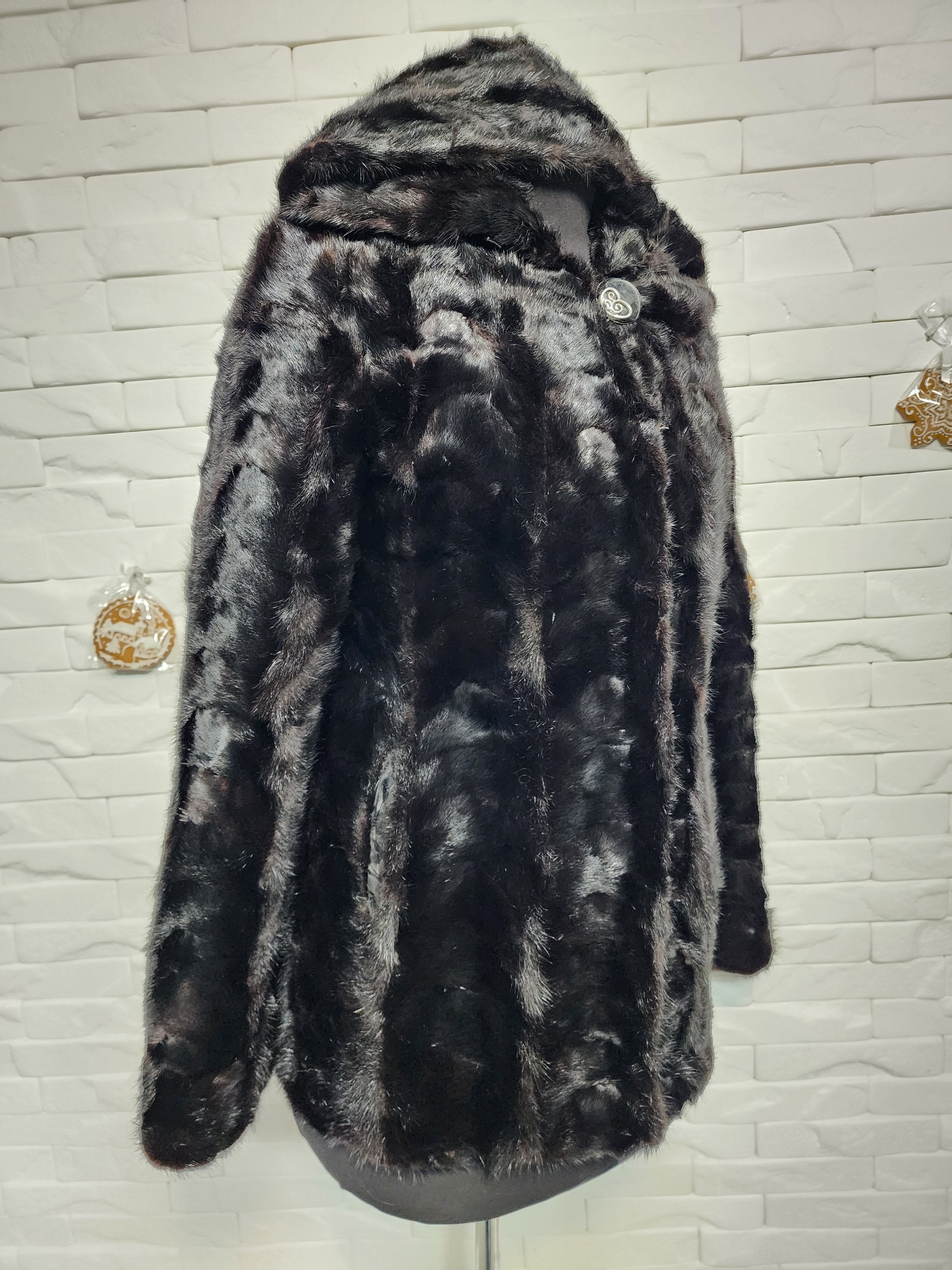 Furla Black Mink Fur Coat with Hood: Women's Luxury Outerwear Size S / US 4 / IT 40 - 6 Thumbnail