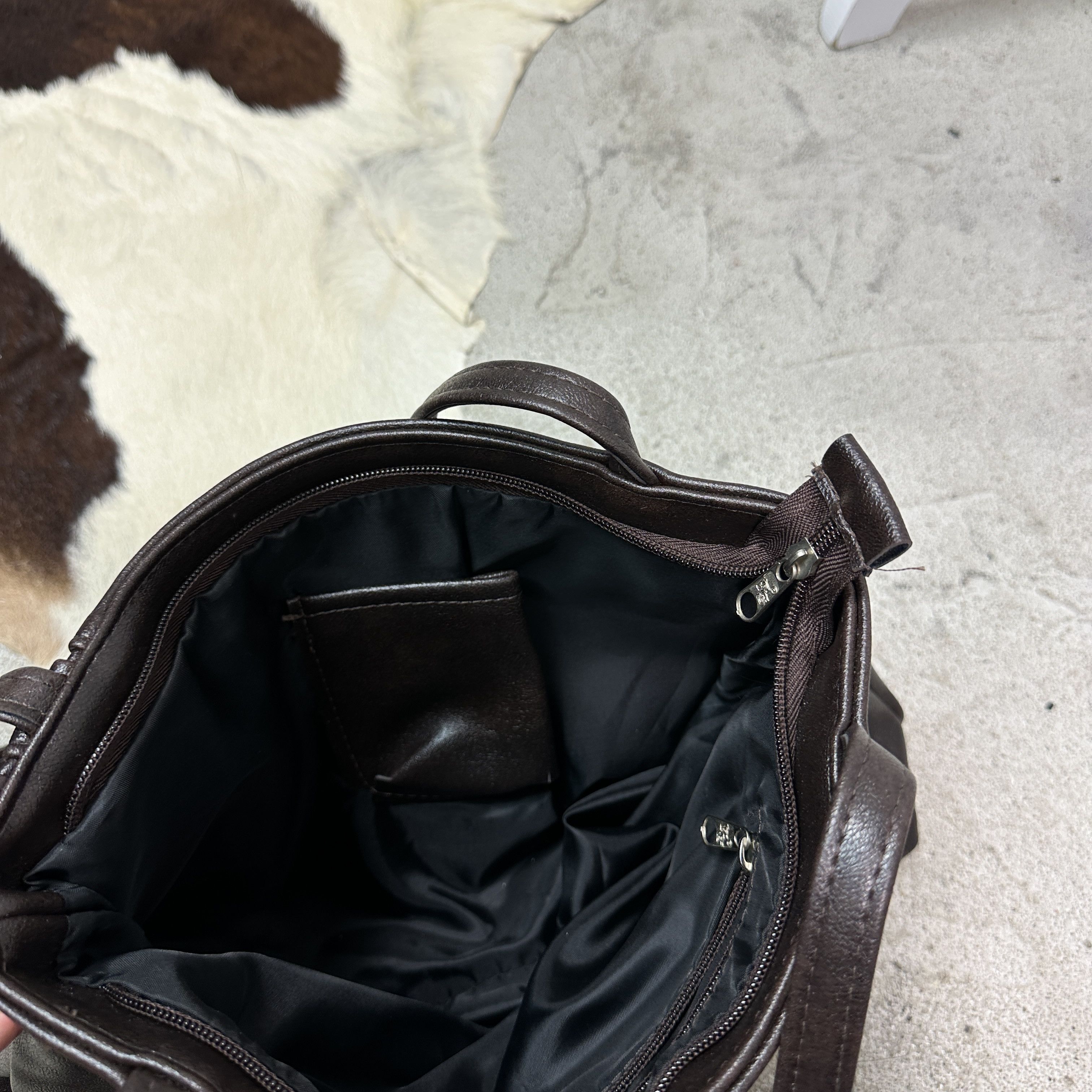 Vintage Vintage Avant Garde Chocolate Brown Baguette Bag Y2K Size ONE SIZE - 5 Thumbnail