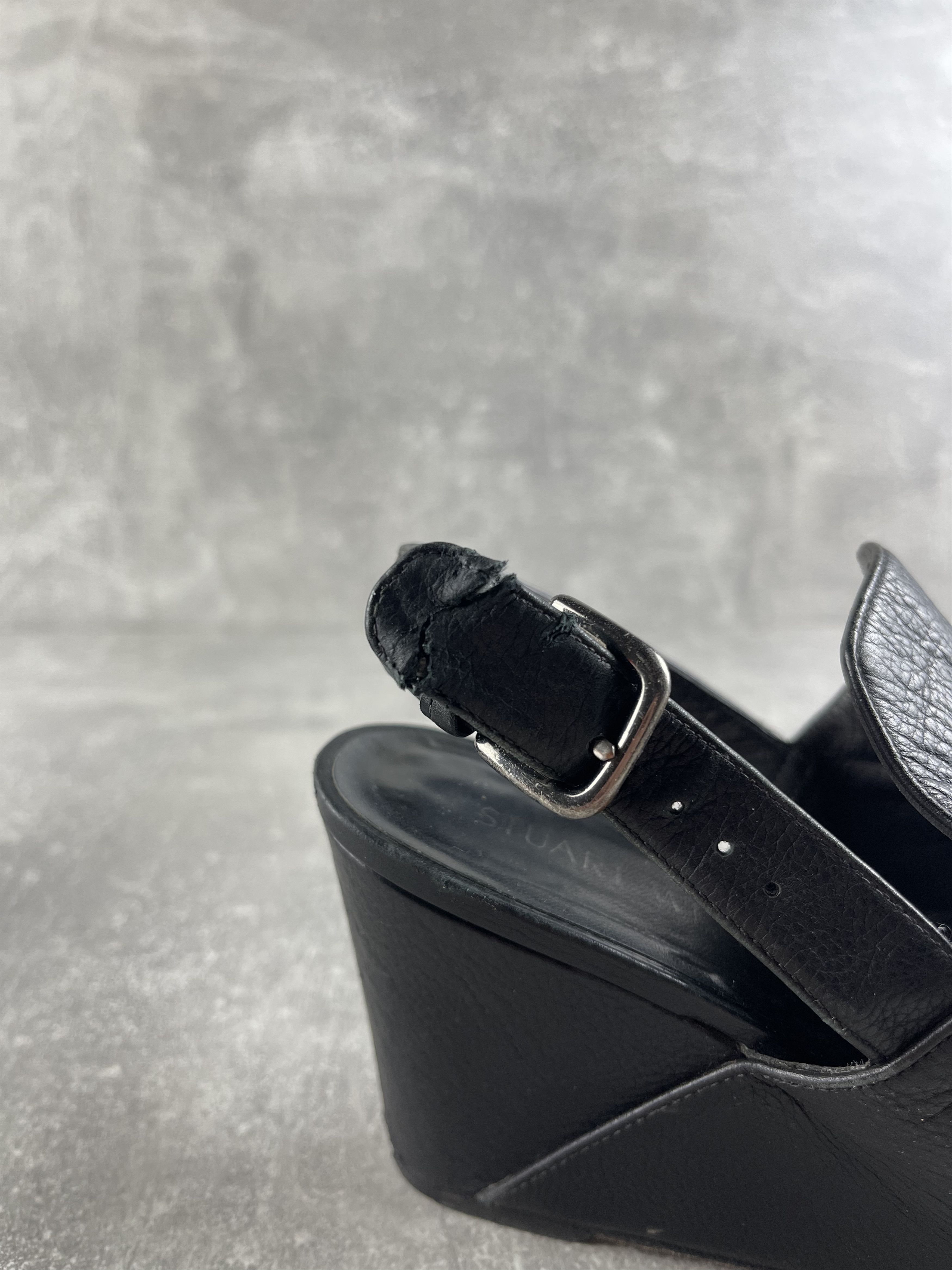 Stuart Weitzman Stuart Weitzman vintage black leather sandals heels Size US 7.5 / IT 37.5 - 11 Thumbnail