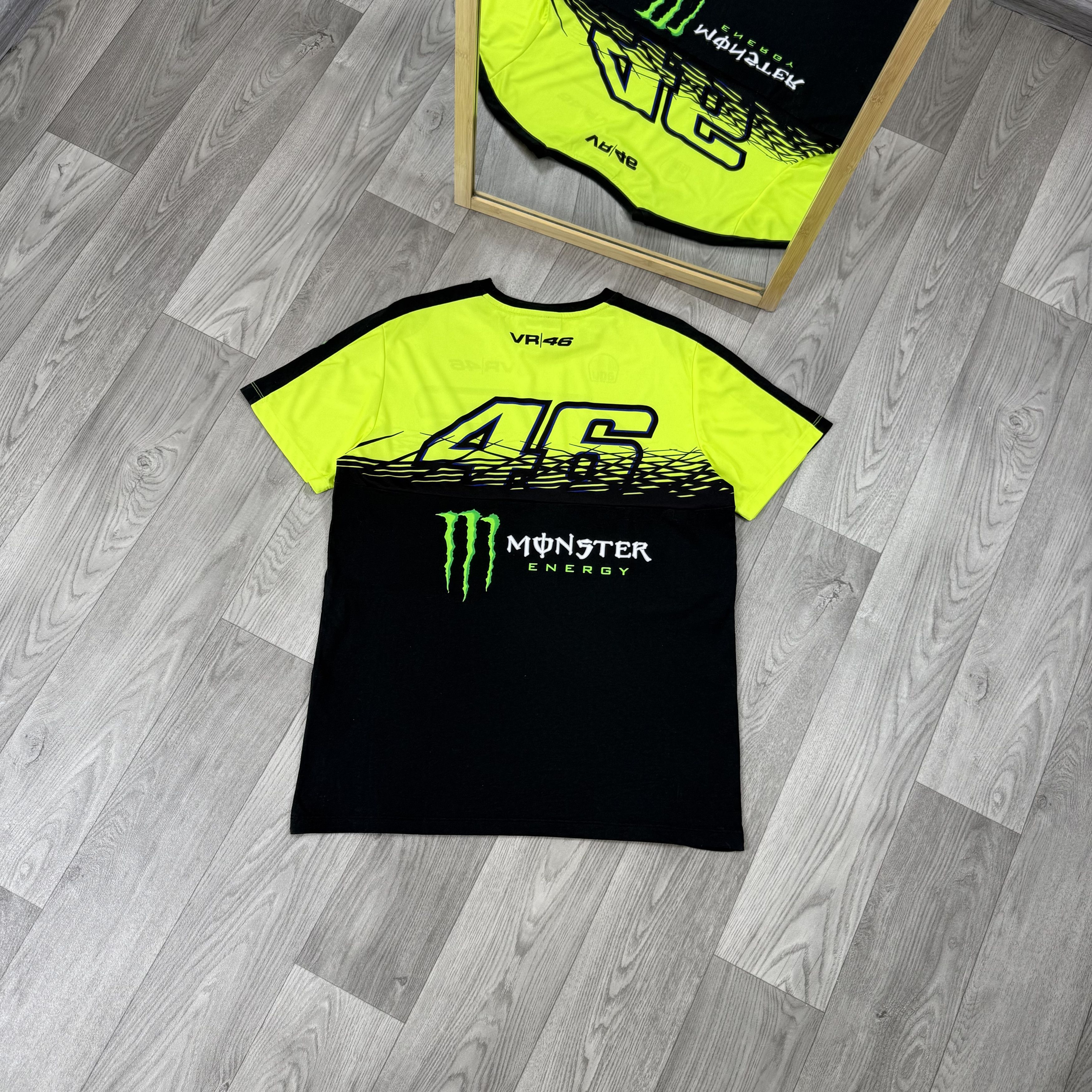 Vintage Vintage Valentino Rossi 46 Monster Energy Graphic Tee Shirt Size US L / EU 52-54 / 3 - 2 Thumbnail
