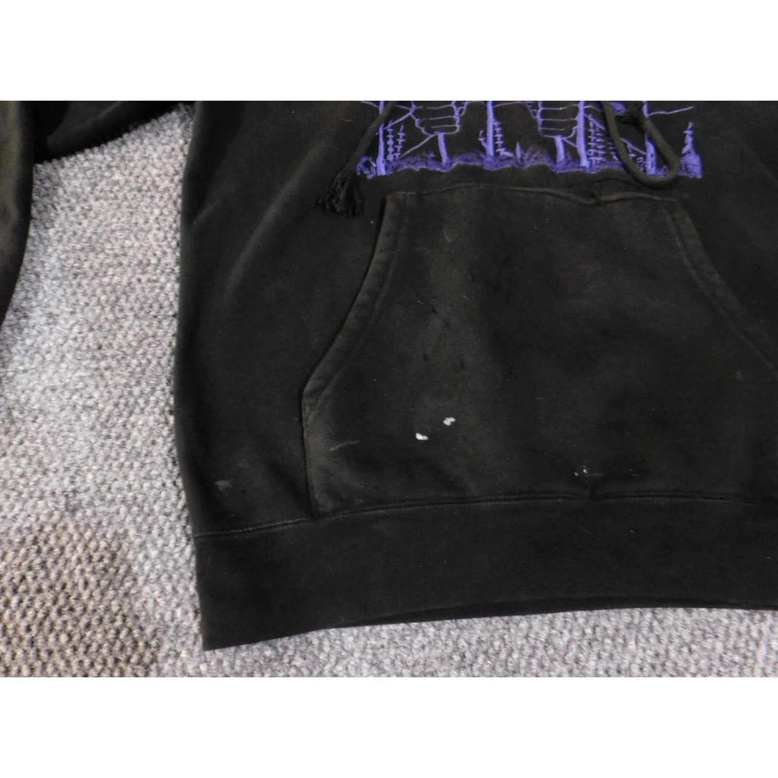 Obey VINTAGE Obey Strange Days Hoodie Mens Small Black Pullover Graphic Sweatshirt Distressed Size US S / EU 44-46 / 1 - 4 Thumbnail
