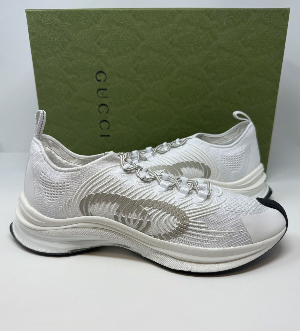 Gucci Gucci Run Sneaker White/Grey/Black Size US 13 / EU 46 - 1 Thumbnail
