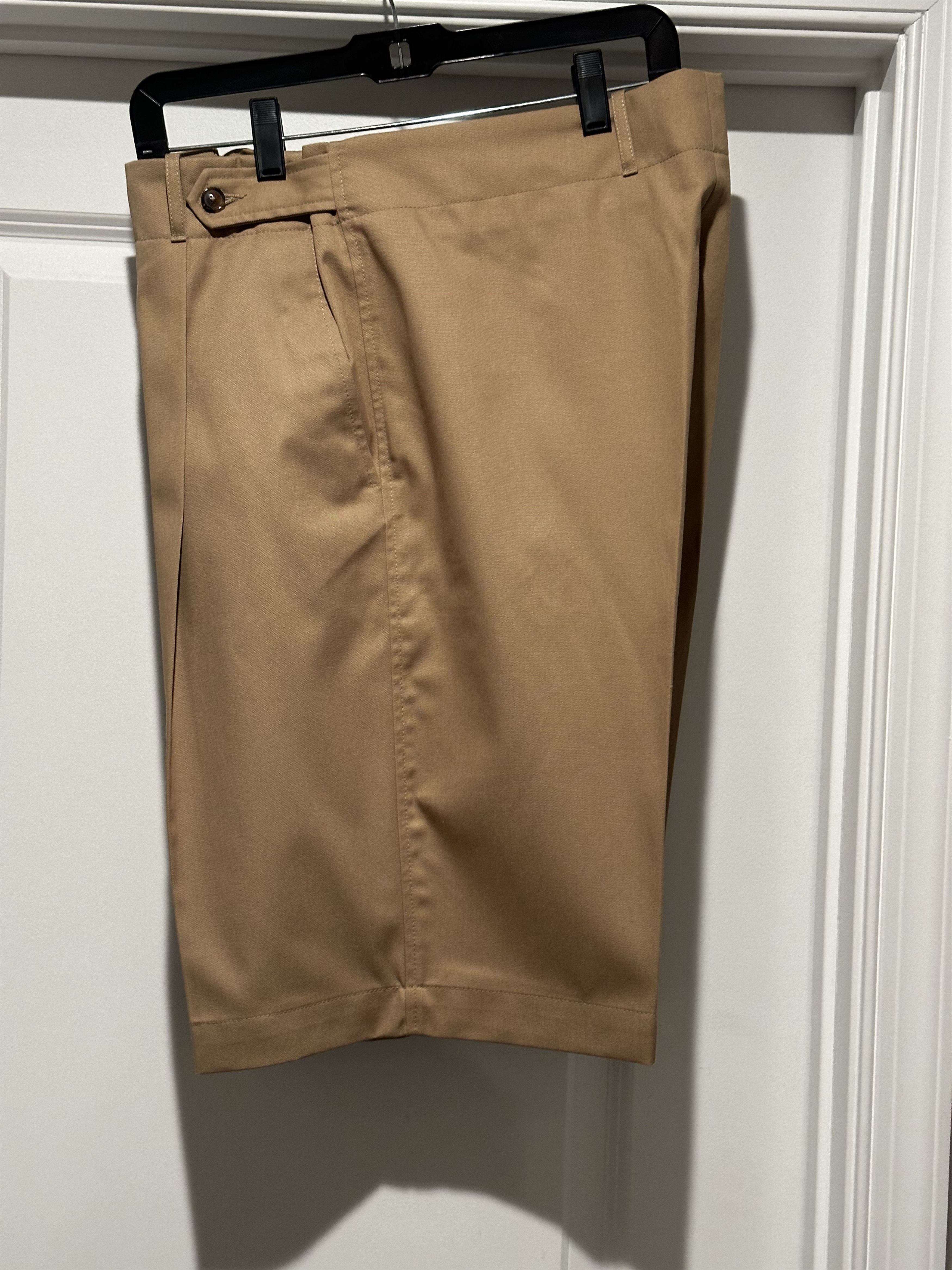 Image of Tods Tod's - Straight-Leg Pleated Twill Shorts $475 Size 38(54) in Tan, Men's