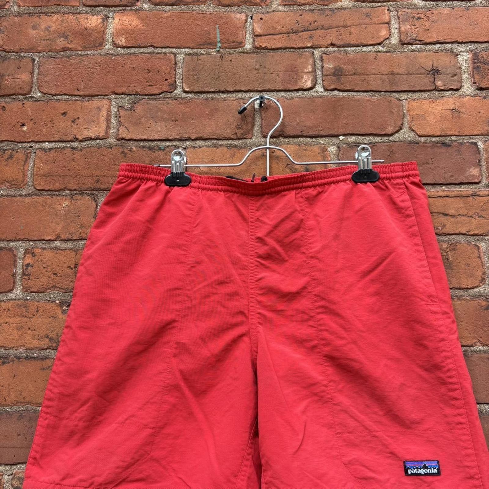 Patagonia Patagonia swim shorts red small Size US 30 / EU 46 - 3 Thumbnail