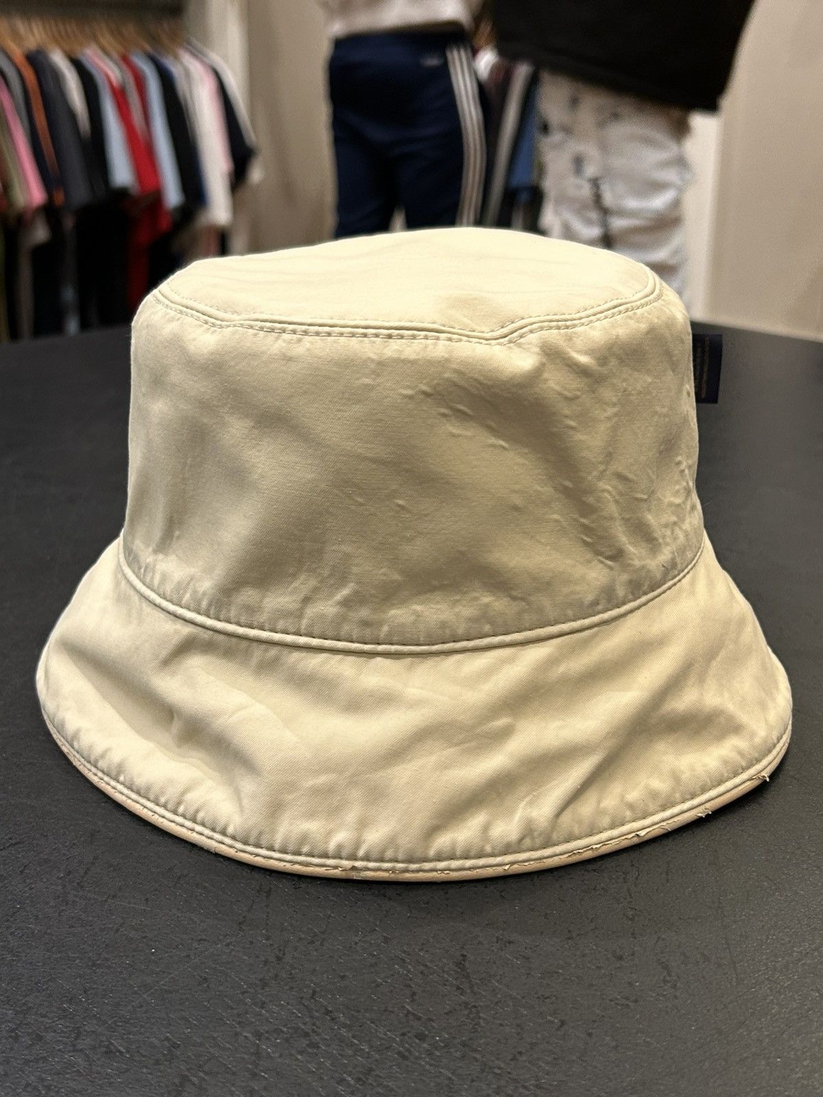 Louis Vuitton Louis Vuitton Reversible Bucket Hat Size ONE SIZE - 7 Thumbnail