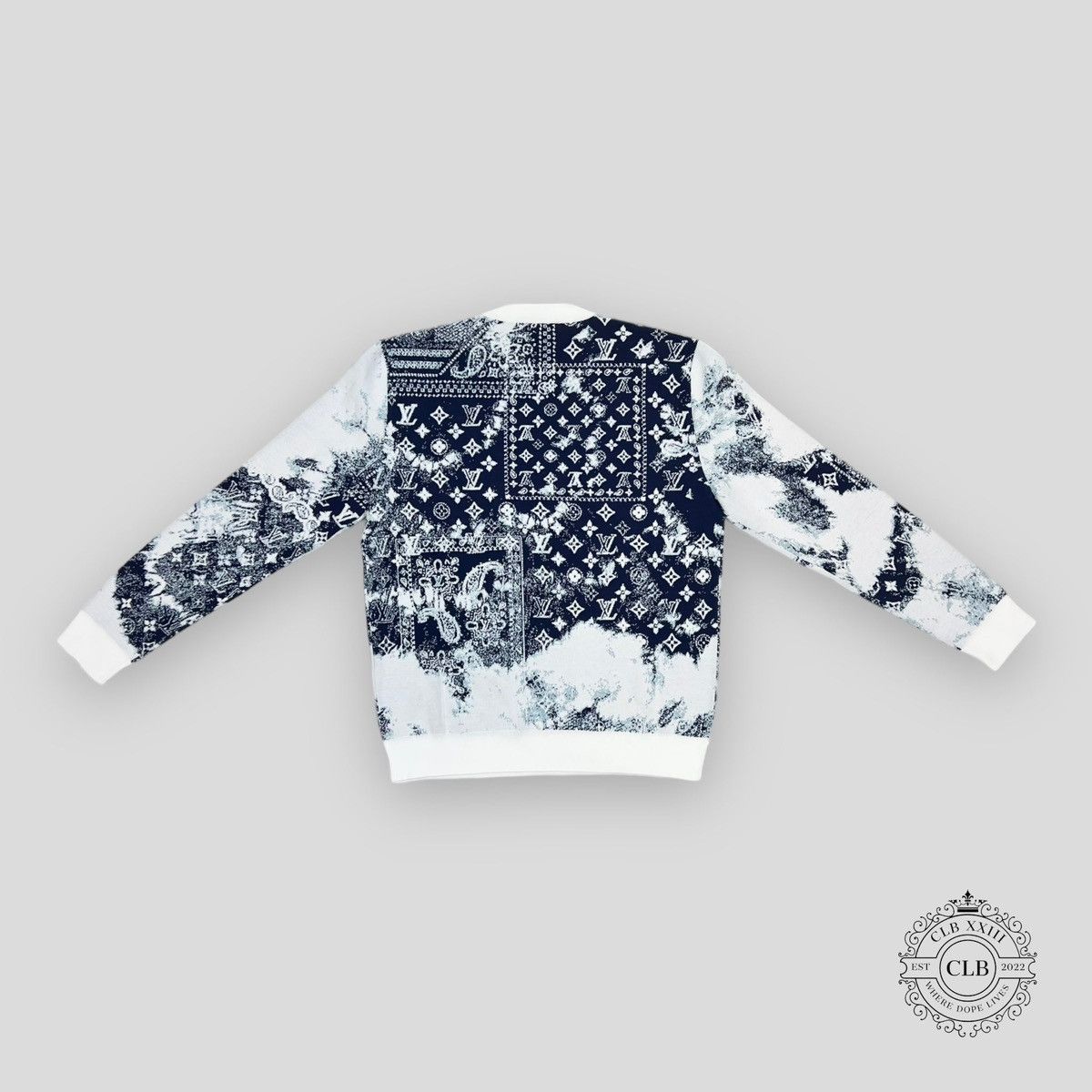 Louis Vuitton LOUIS VUITTON MONOGRAM BANDANA CREWNECK Size US M / EU 48-50 / 2 - 2 Thumbnail