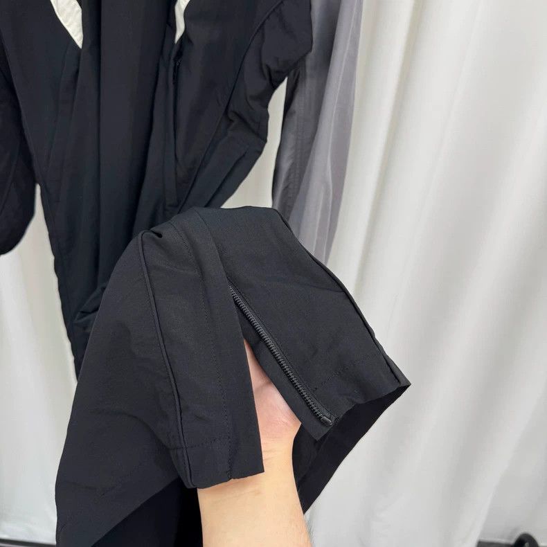 Other Balenciaga Embroidered monogrammed two-hook trench coat Size S / US 4 / IT 40 - 5 Thumbnail