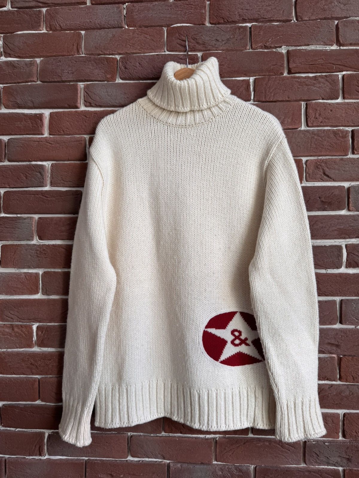 Dolce & Gabbana Vintage Dolce & Gabbana D&G Star Wool Turtleneck Sweater Size US M / EU 48-50 / 2 - 1 Thumbnail