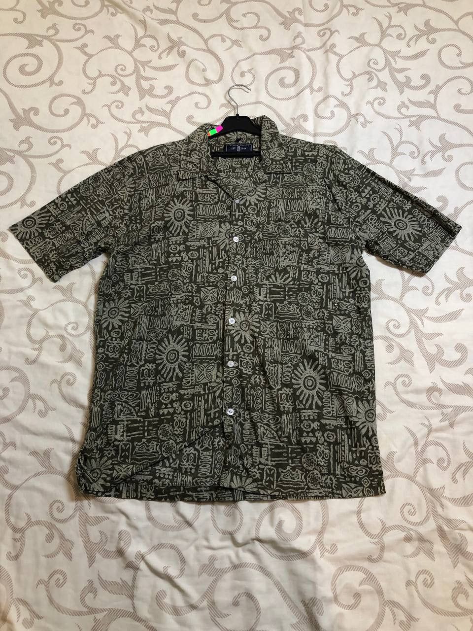 Vintage Giorgio Classics Olive Tribal Pattern Short Sleeve Shirt Size US L / EU 52-54 / 3 - 1 Thumbnail