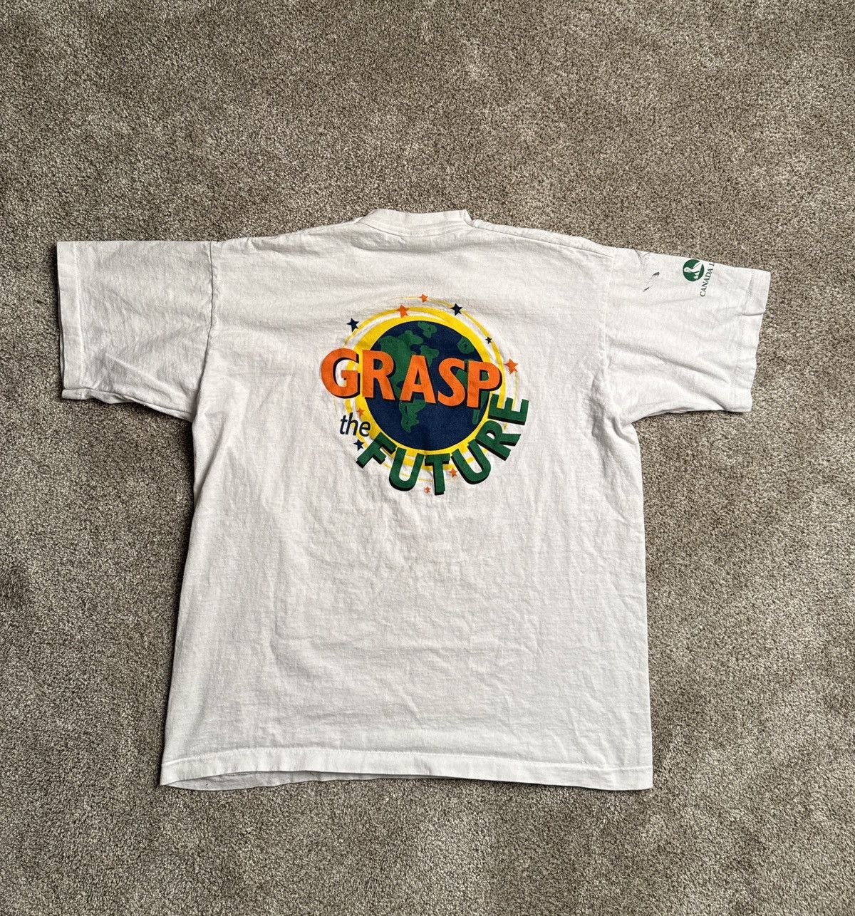 Fruit Of The Loom VINTAGE FRUIT OF THE LOOM “GRASP THE FUTURE” GRAPHIC TEE Size US XL / EU 56 / 4 - 1 Thumbnail
