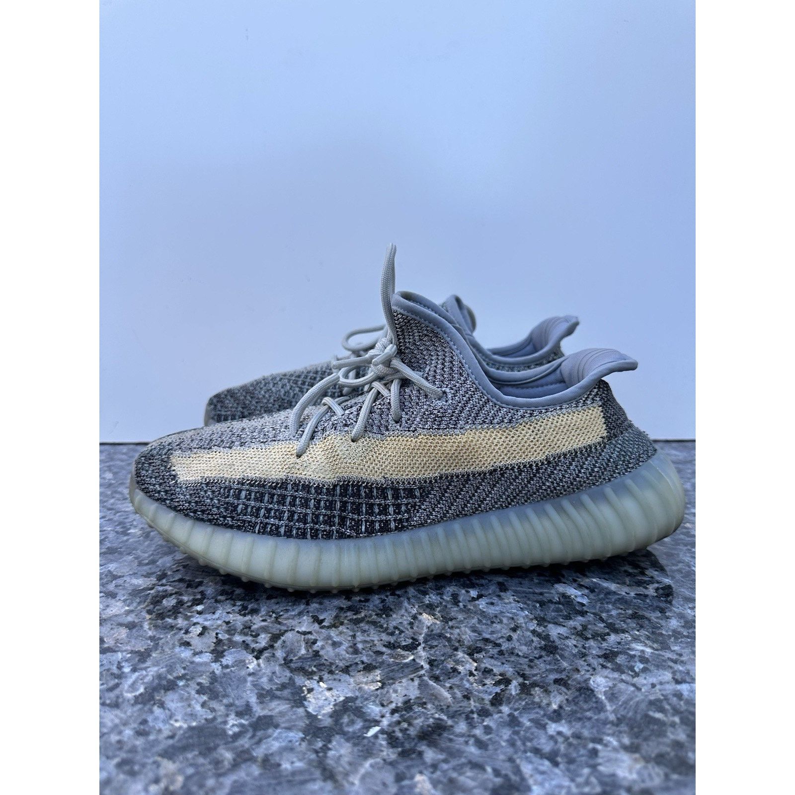 Adidas Adidas Yeezy Boost 350 V2 Ash Pearl Sneakers Men's 9.5 Size US 9.5 / EU 42-43 - 4 Thumbnail