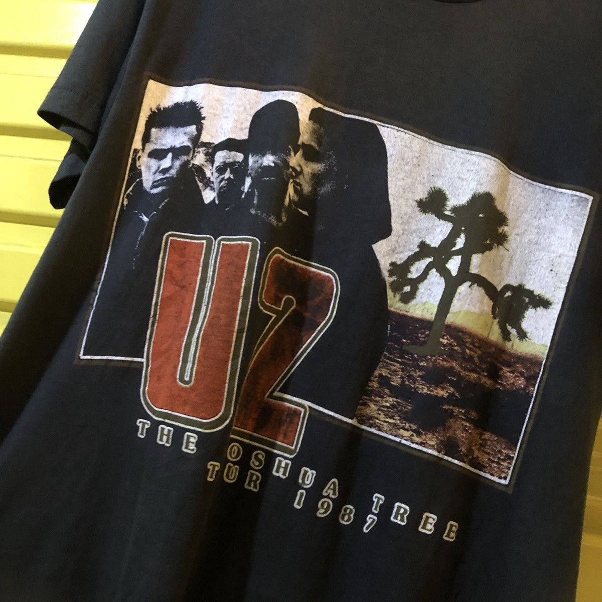 Band Tees × Vintage 80s U2 Joshua Tree American Tour Size US XL / EU 56 / 4 - 2 Thumbnail