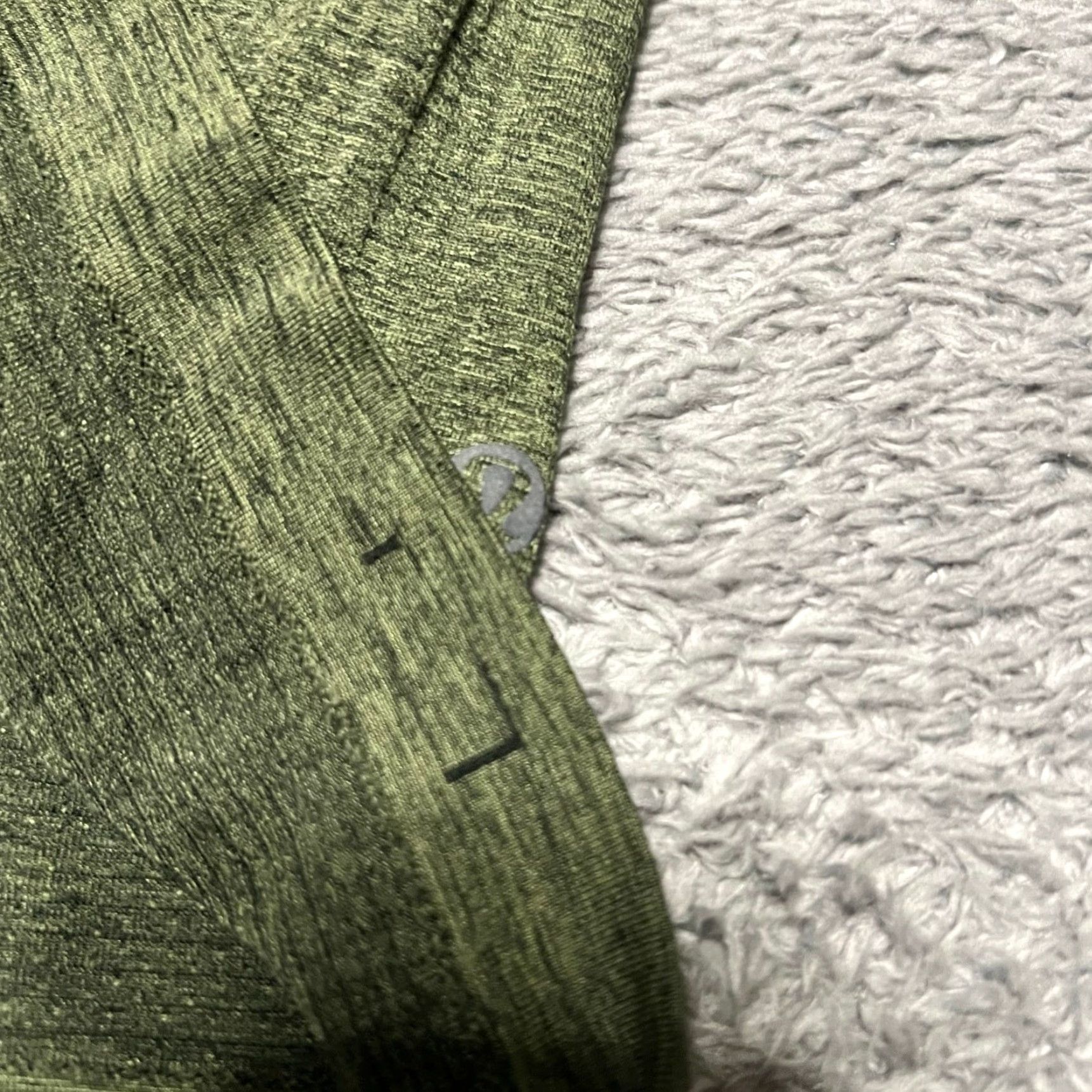 Lululemon **Lululemon Mens Large Green Tech Vent T-Shirt** User: Lululemon Mens Large Green Tech Vent T-Shirt Size US L / EU 52-54 / 3 - 5 Thumbnail