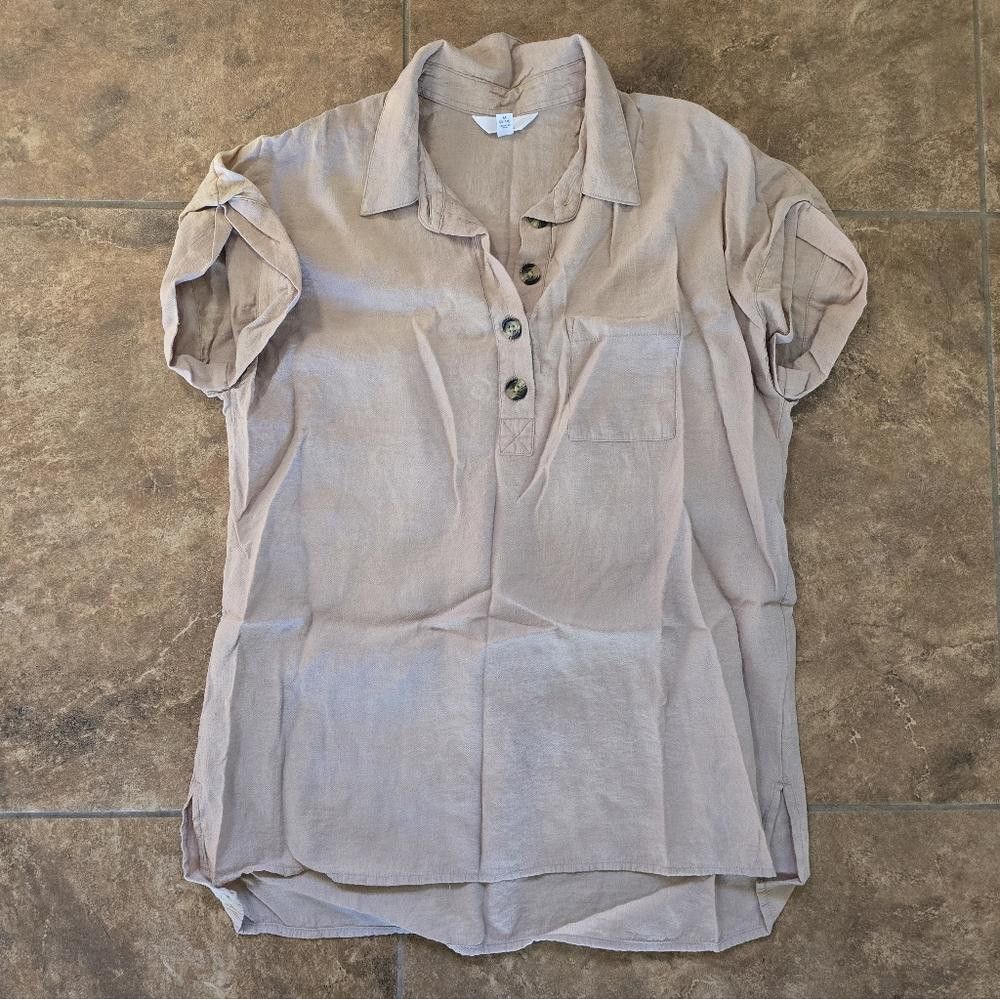 Designer Beige Button Detailed T&T Short Sleeve Size M / US 6-8 / IT 42-44 - 1 Thumbnail