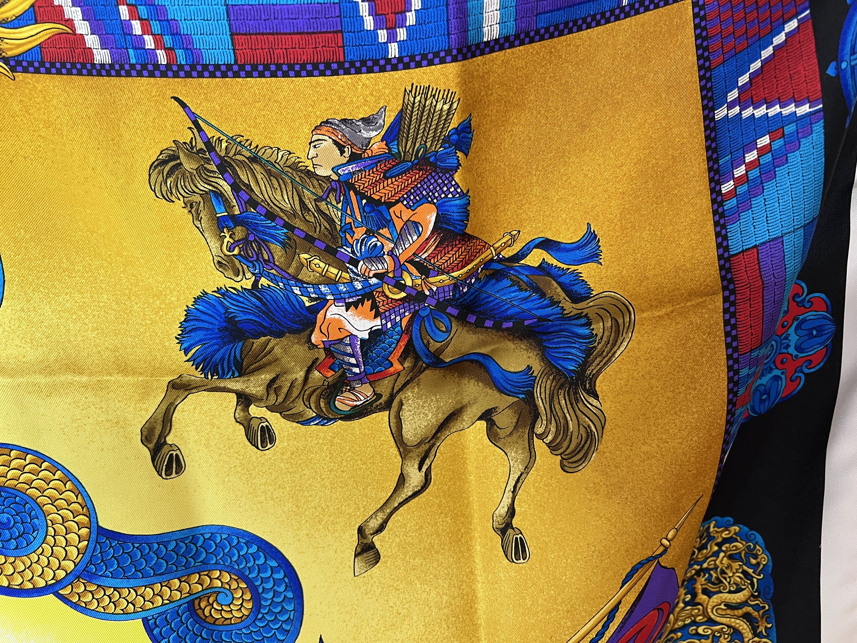 Versace VERSACE SILK SCARF JAPAN STYLE SAMURAY PRINT VINTAGE Size ONE SIZE - 3 Thumbnail