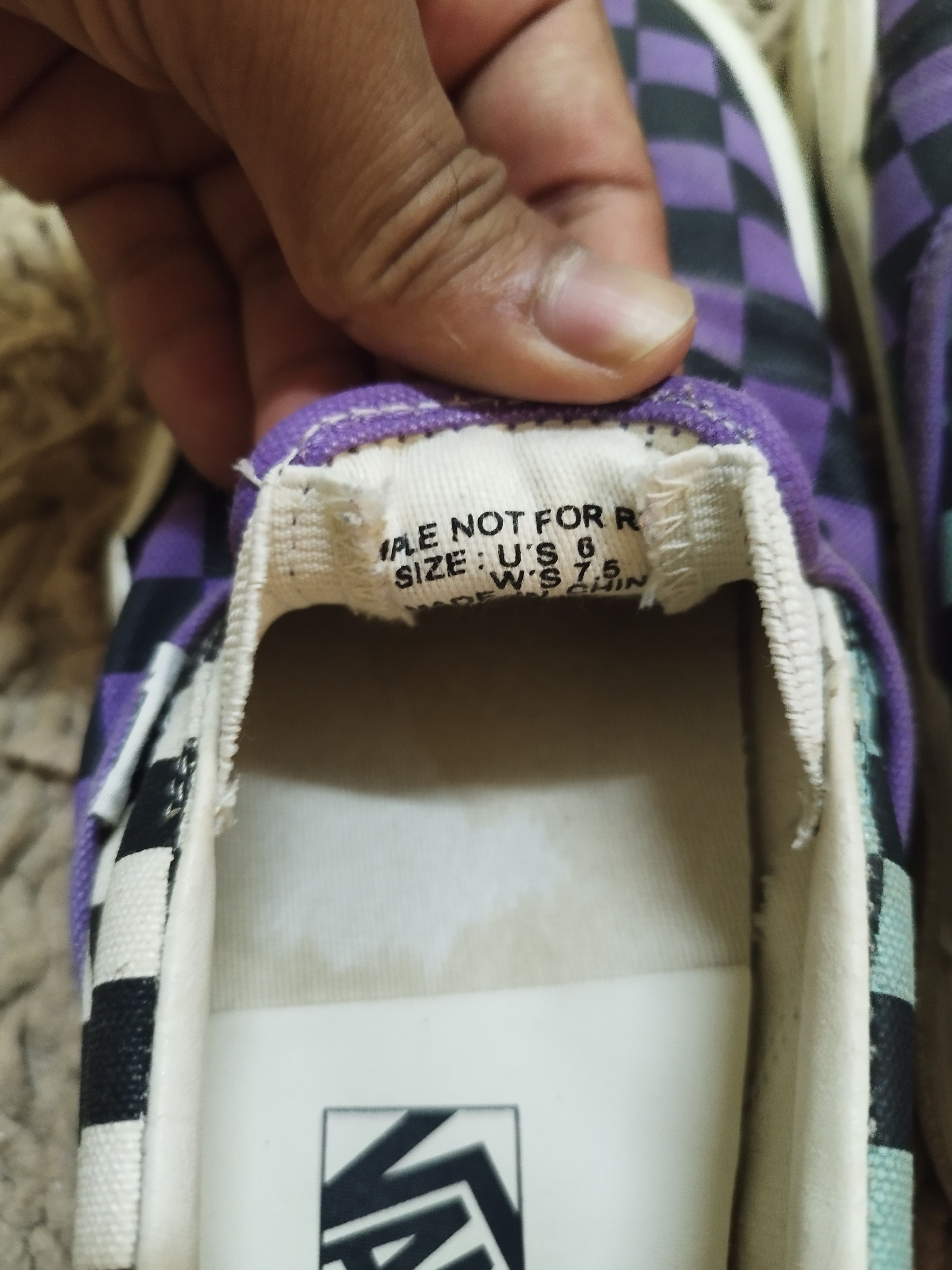Sneakersnstuff × Vans Sneakersnstuff x Vans Slip-On LX 'Venice Beach'(SAMPLE) Size US 6 / EU 39 - 6 Thumbnail