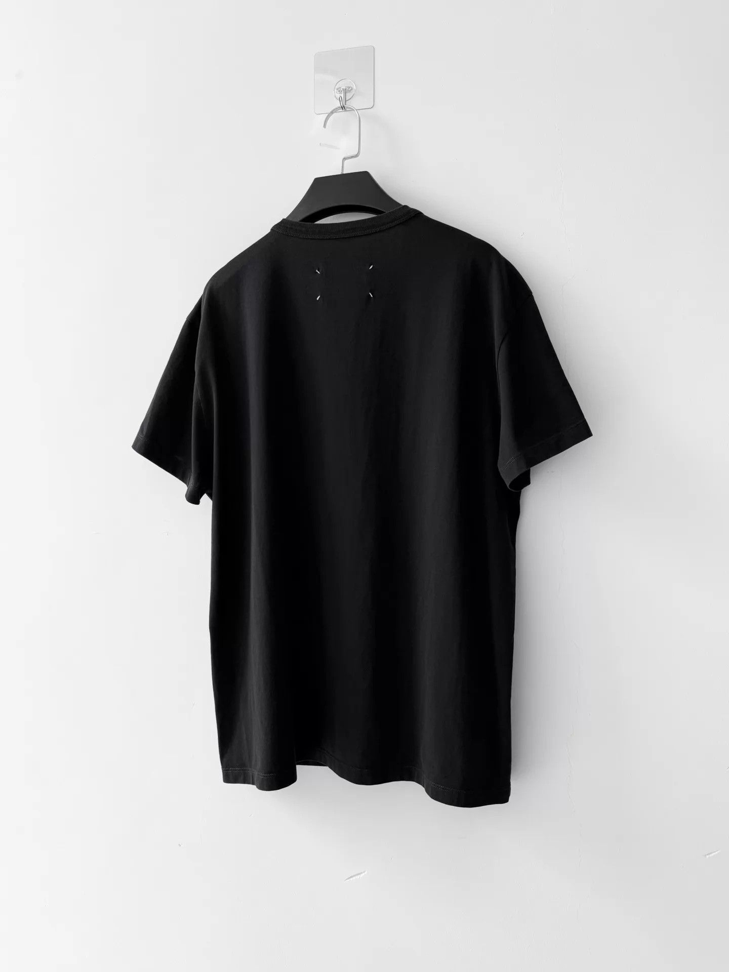Maison Margiela Maison Margiela S/S22 Inverted Logo Tee Size US M / EU 48-50 / 2 - 3 Thumbnail