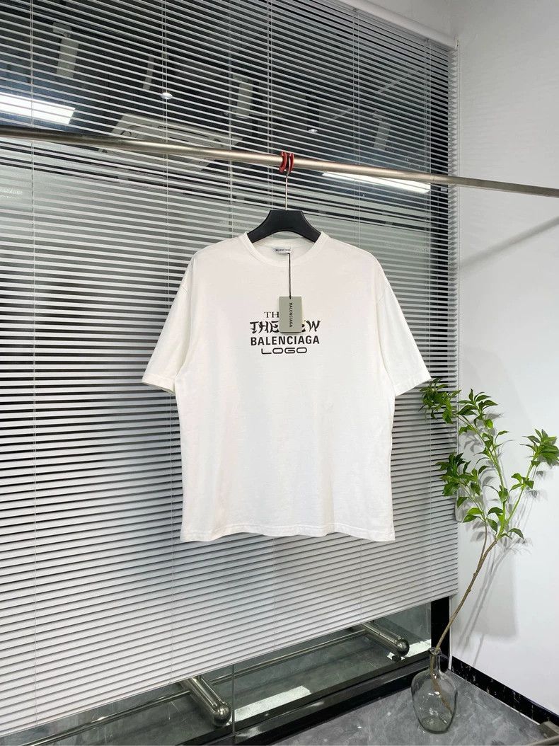 Balenciaga Balenciaga Front and back lettered printed logo short sleev Size US S / EU 44-46 / 1 - 1 Thumbnail