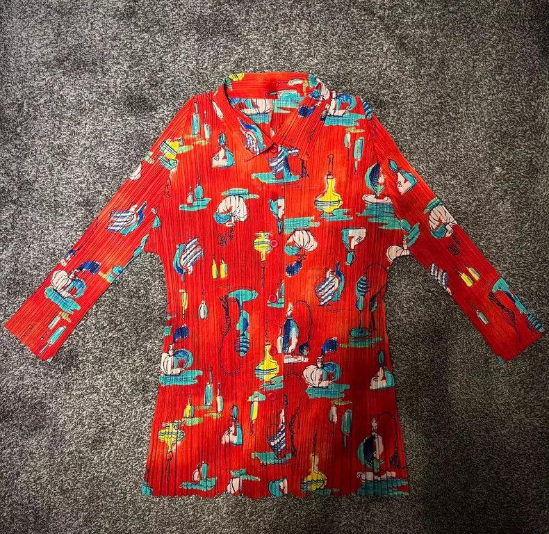 Issey Miyake Issey Miyake Red pleated cardigan Size L / US 10 / IT 46 - 2 Thumbnail