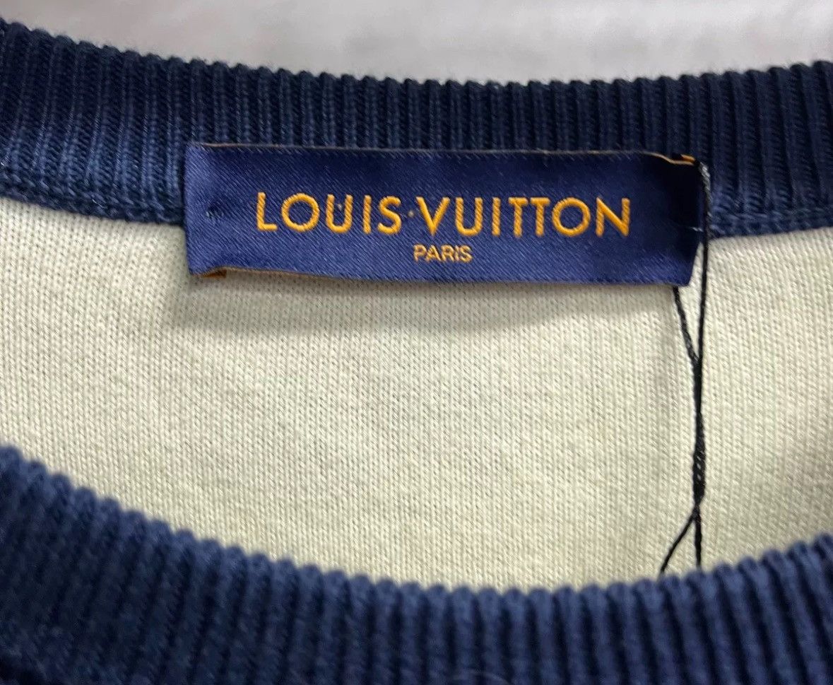Louis Vuitton Louis Vuitton's latest dark blue long sleeved sweater Size US XL / EU 56 / 4 - 3 Thumbnail