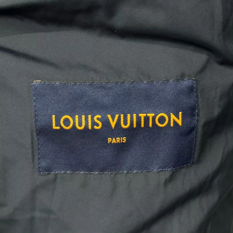 Louis Vuitton louis vuitton Embossed and embossed full logo jacket Size US L / EU 52-54 / 3 - 8 Thumbnail