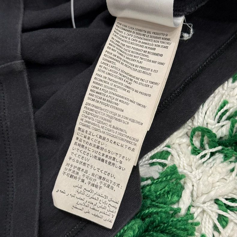 Gucci Guicci flag short sleeve black T-shirt Size US L / EU 52-54 / 3 - 6 Thumbnail
