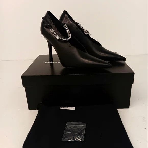 Alexander Wang Alexander Wang Women's Delphine 105mm Logo Pumps - Black Size US 6 / IT 36 - 1 Thumbnail