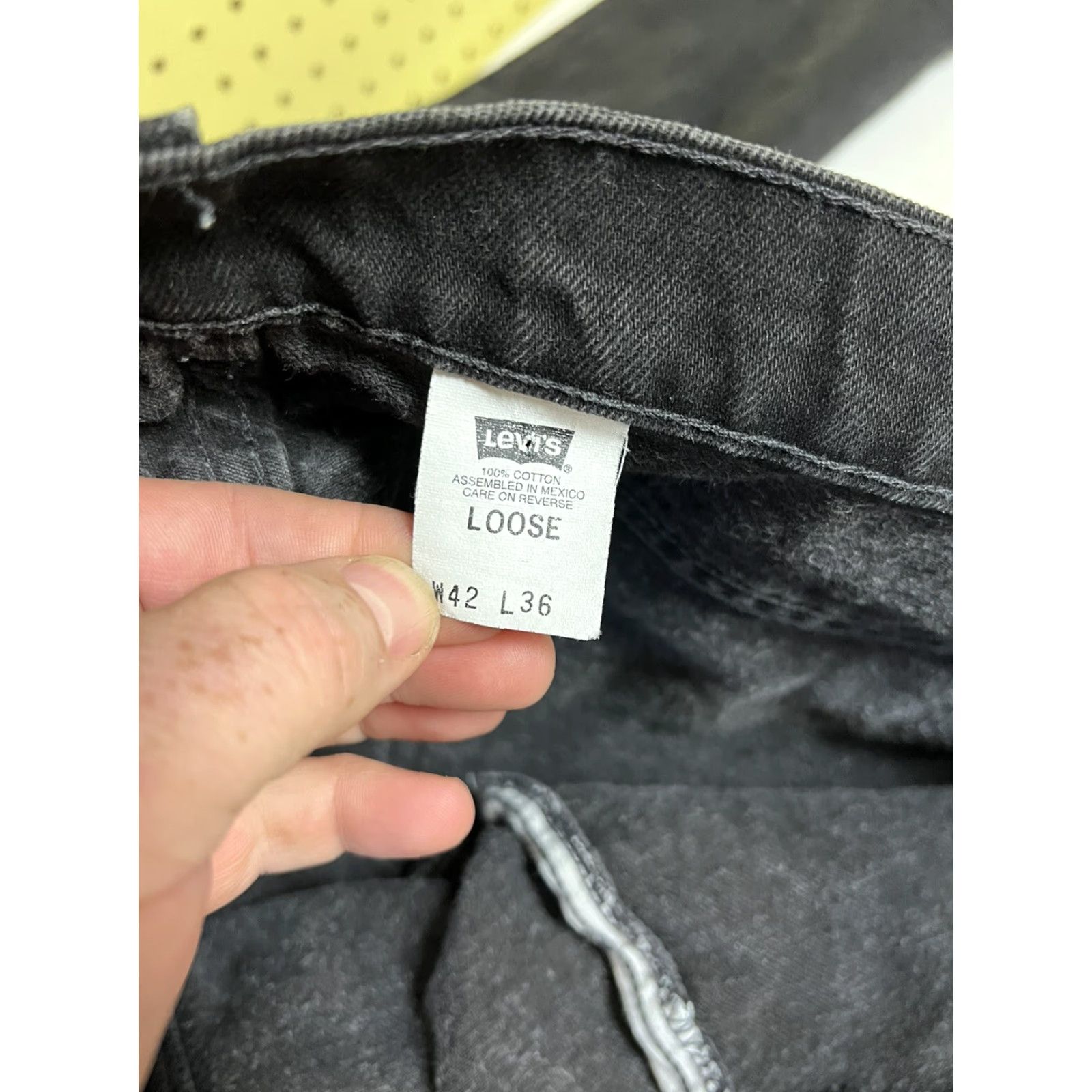 Levi's VINTAGE Levi's Jeans Mens 44 Black Loose Fit 545 Denim Pants 90s Casual 42x36 Mens Jeans Black 90s Levi's 545 Size US 44 / EU 60 - 6 Thumbnail