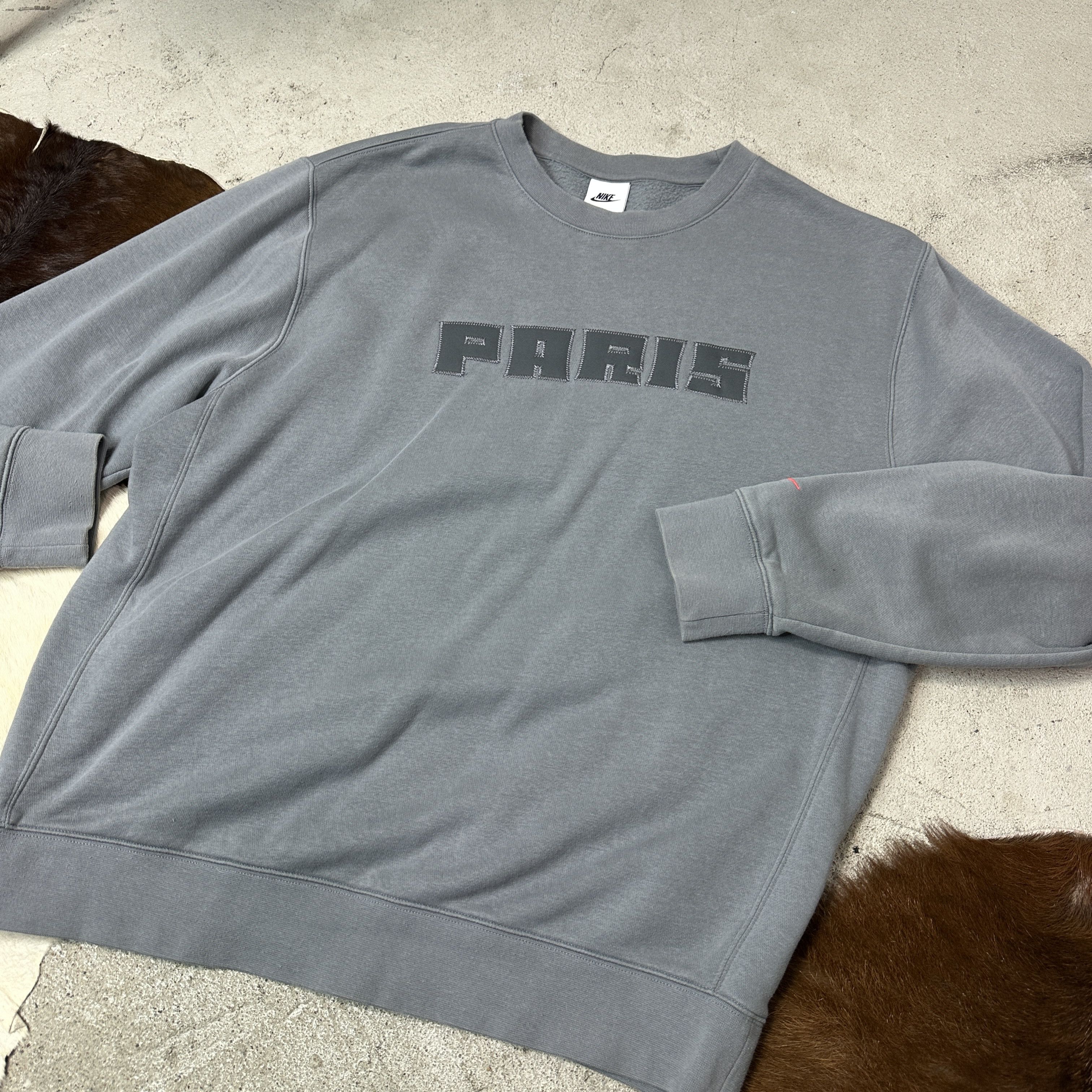Nike Vintage Streetwear Sporty Skater Nike Sweatshirt Y2K Size US L / EU 52-54 / 3 - 6 Thumbnail