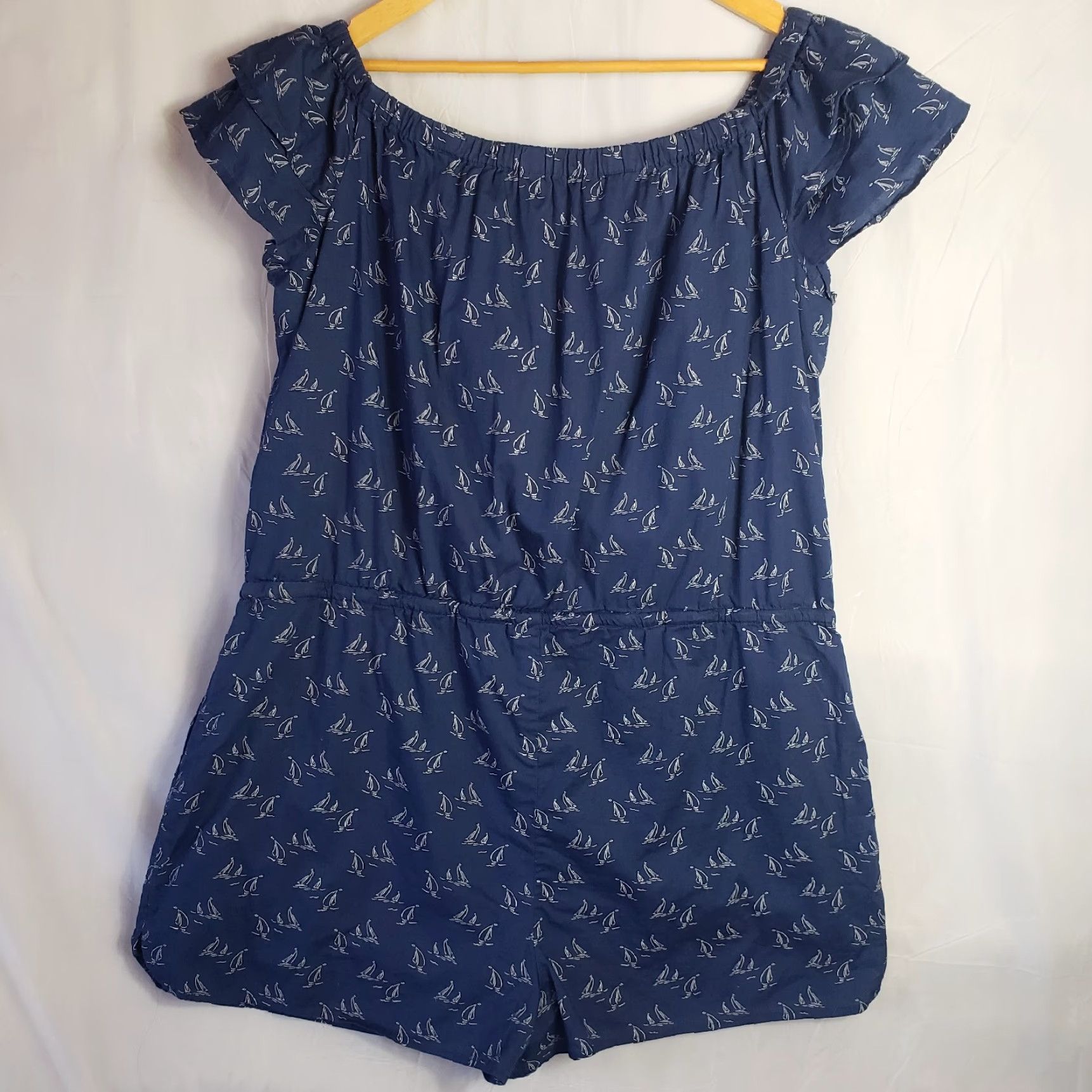 Vineyard Vines **Vineyard Vines Womens Navy Cotton Off Shoulder Sailboat Romper XL** User: **Vineyard Vines Women's Navy Cotton Off-Shoulder Sailboat Romper XL** Size 40" / US 18 - 7 Thumbnail