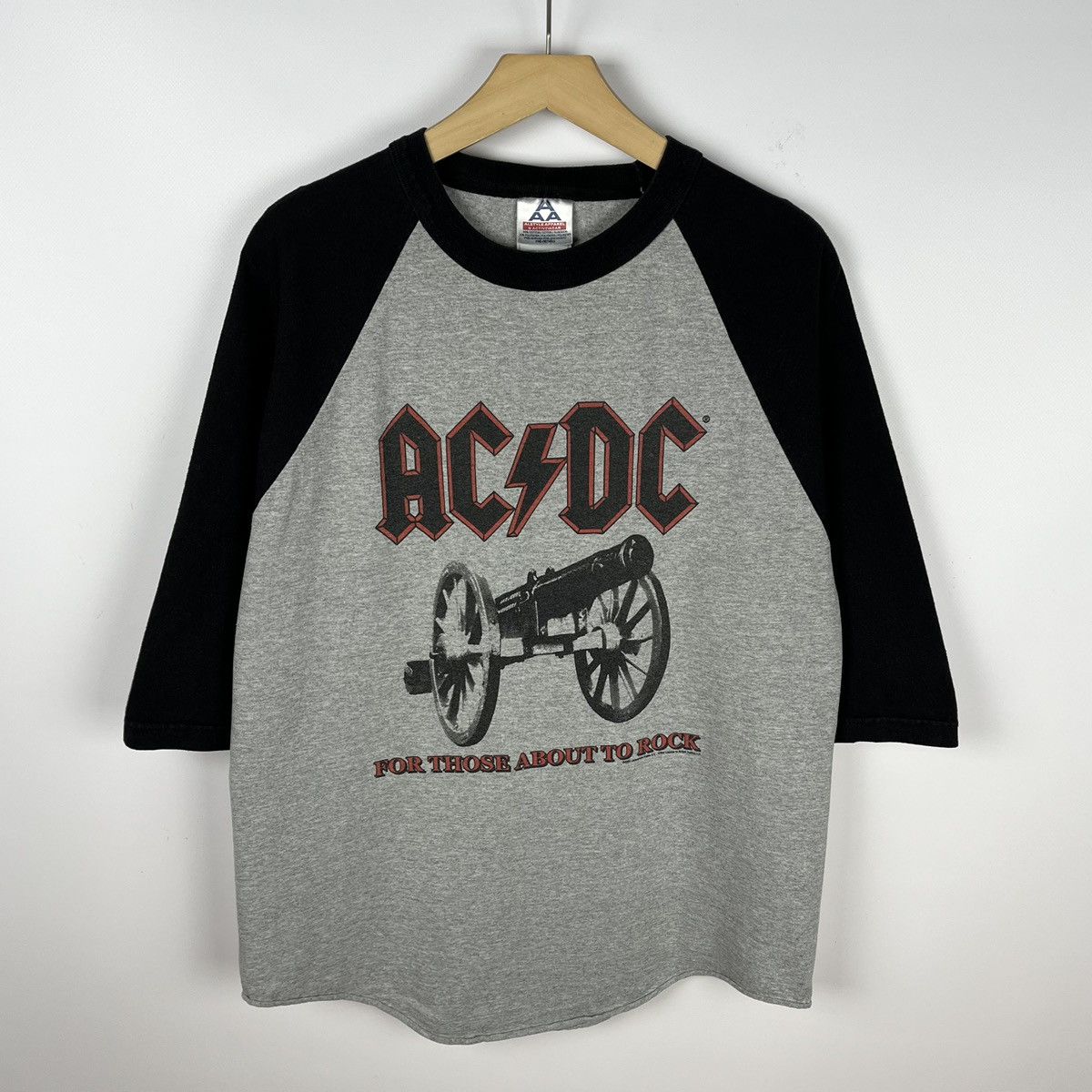Band Tees Vintage AC DC For Those about to rock band T Shirt 2003 Size US L / EU 52-54 / 3 - 1 Thumbnail