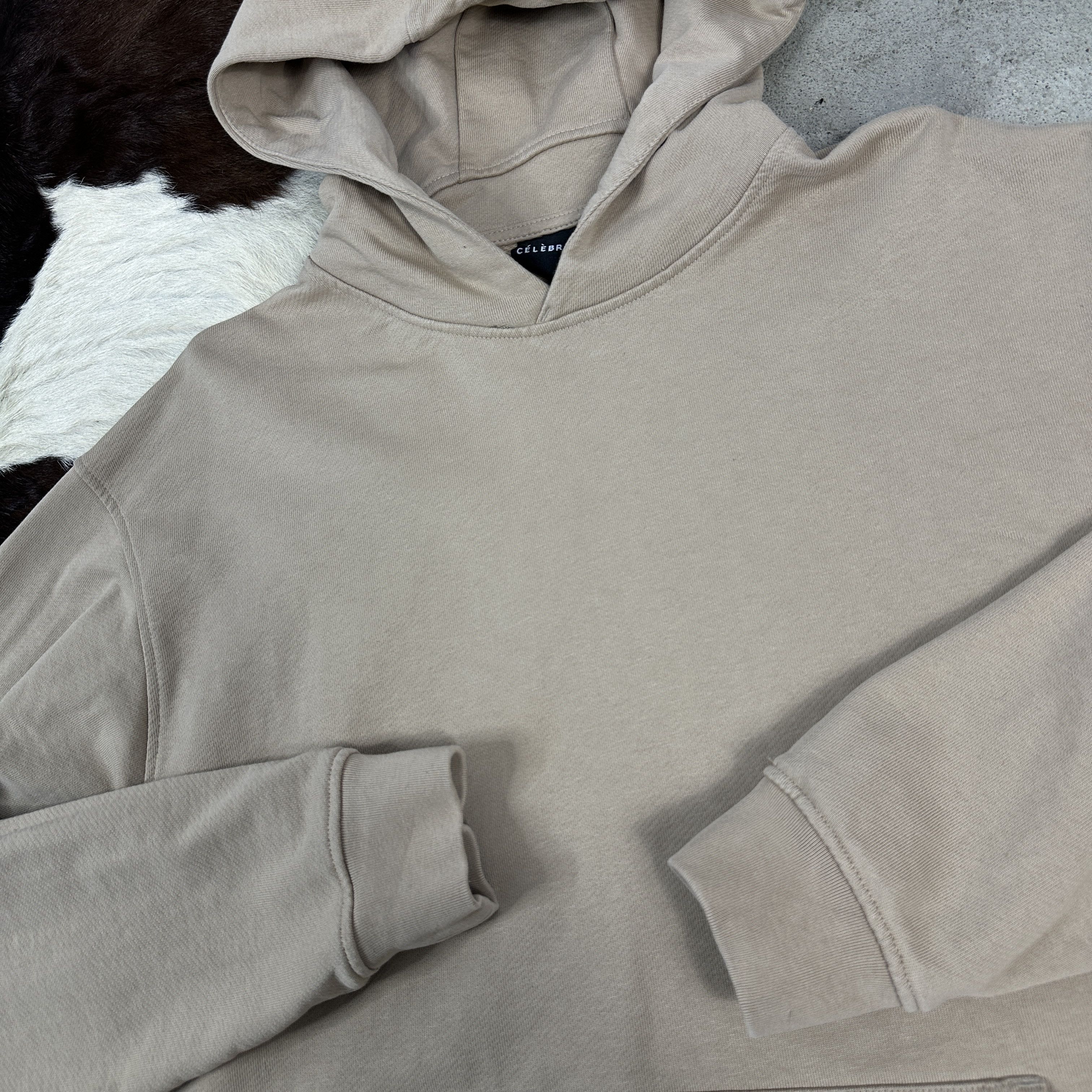 Vintage Vintage Streetwear Basic Blank Celebre Paris Boxy 00s Hoodie Size US M / EU 48-50 / 2 - 6 Thumbnail