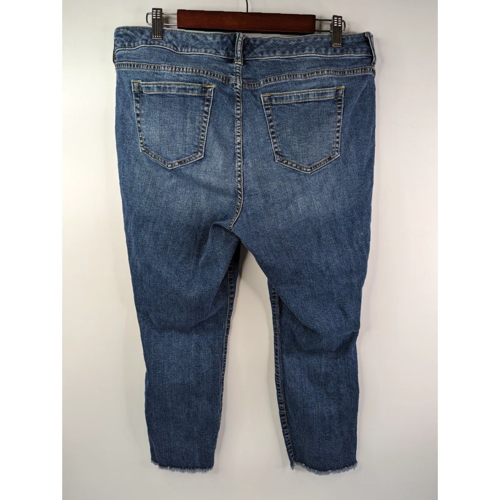 Torrid Torrid Jeans Womens 16 Blue Skinny Dark Wash Casual Denim Raw Hem Size 38" / US 16 / IT 52 - 4 Thumbnail