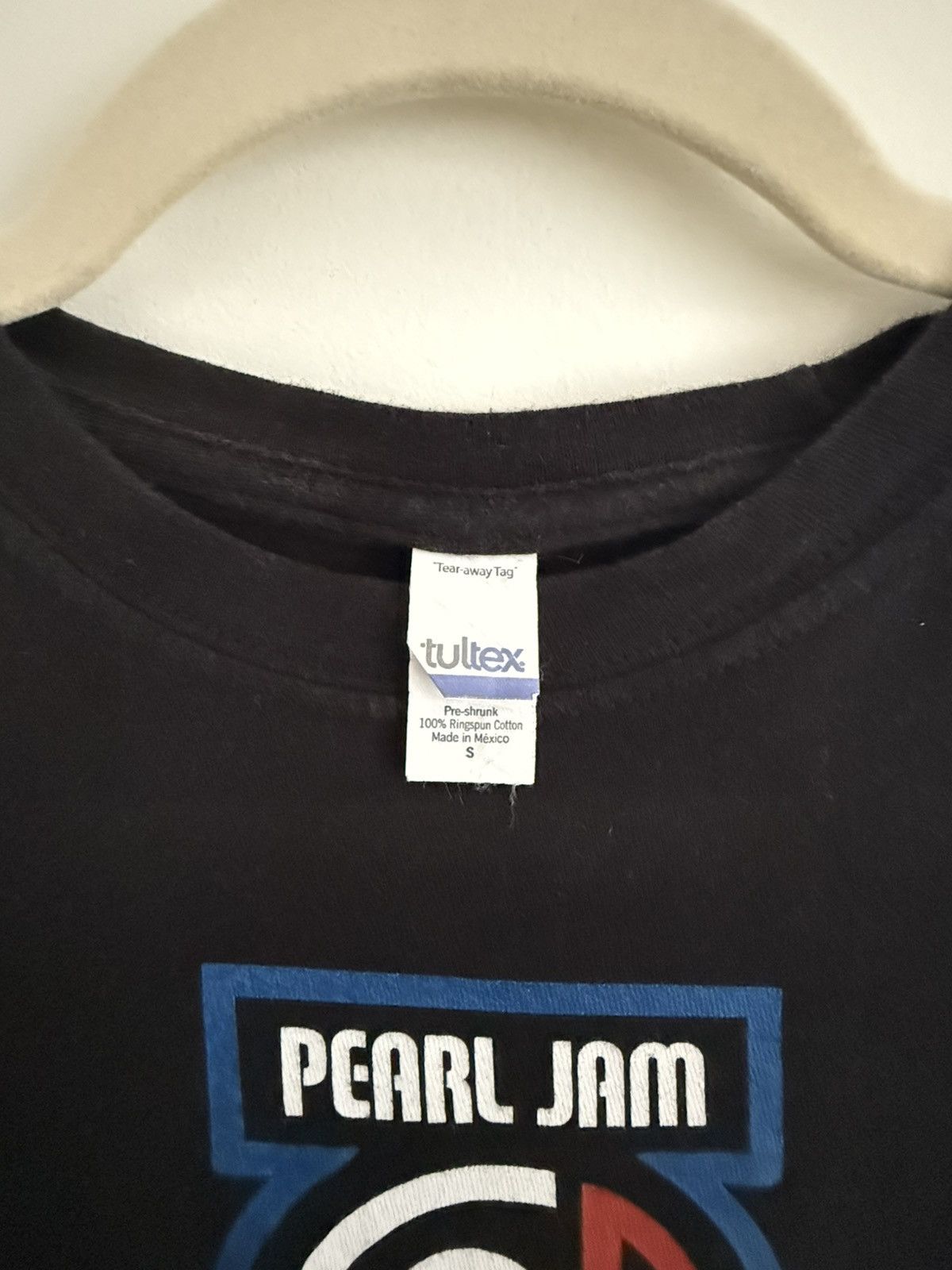 Other Pearl Jam 2013 Tour Tee (Black, Small) Size S / US 4 / IT 40 - 2 Thumbnail