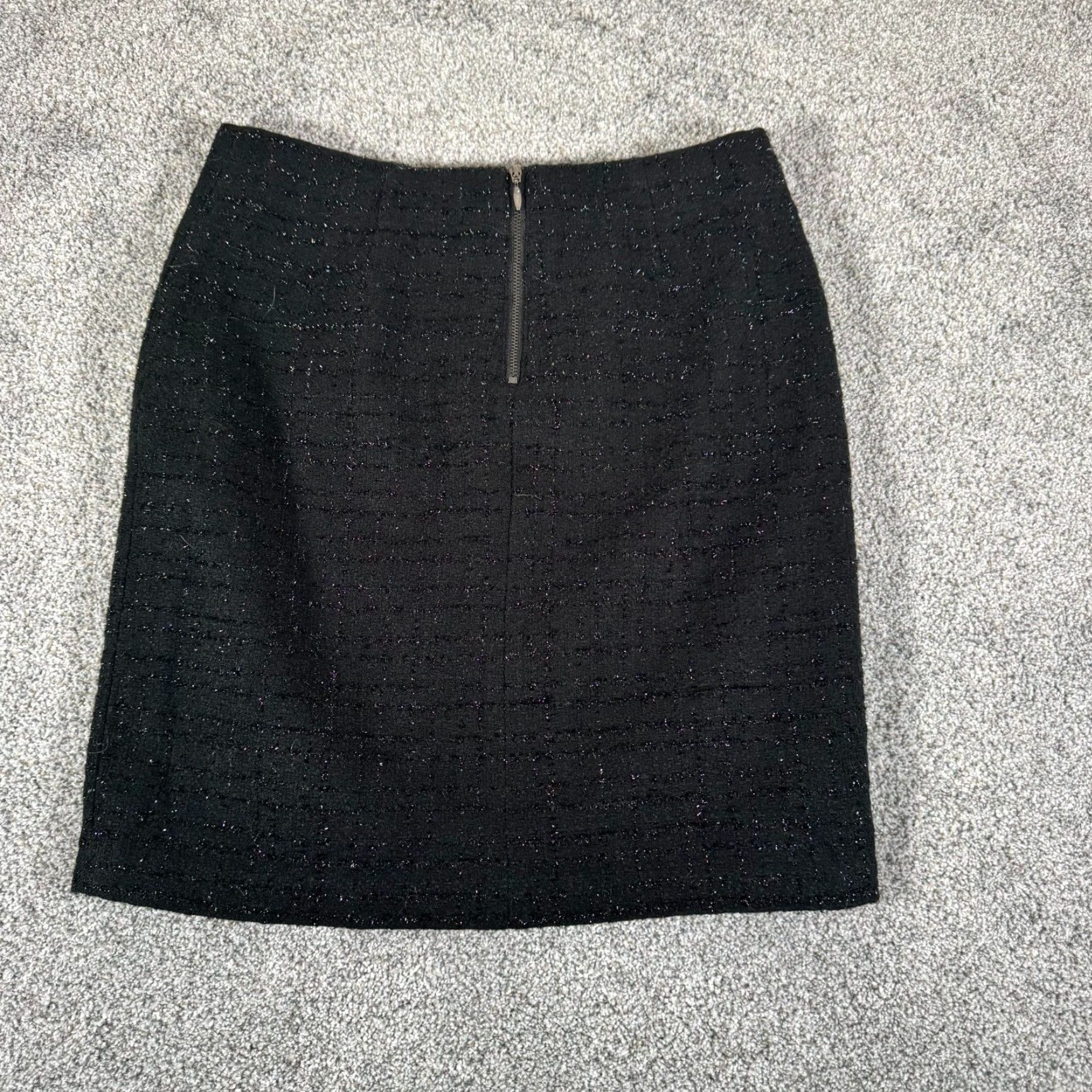 Laundry by Shelli Segal Laundry by Shelli Segal Skirt Size 6 Black Tweed Lined Pencil Knee Length Sparkly Textured Party Business Casual Size 28" / US 6 / IT 42 - 6 Thumbnail