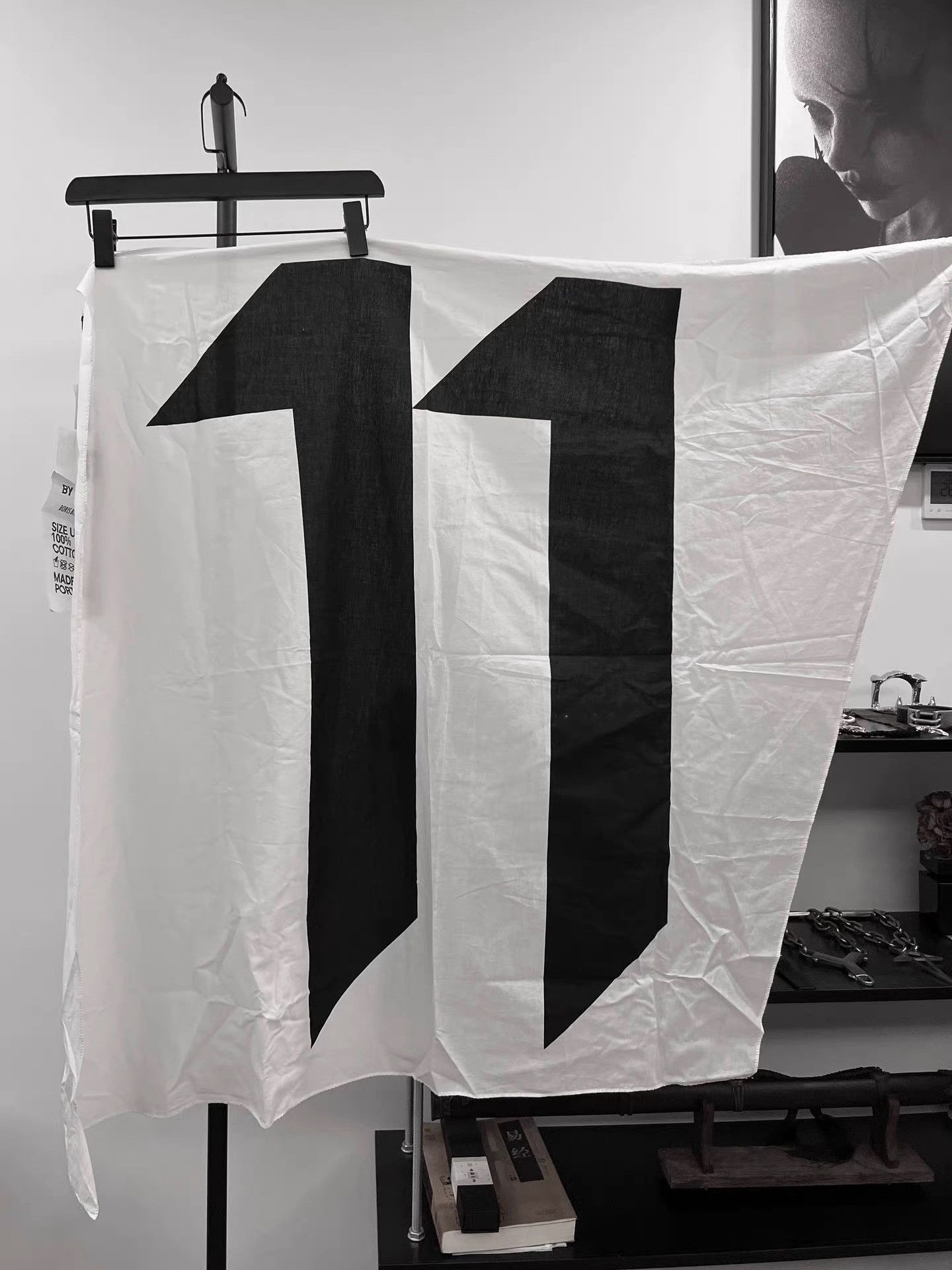 11 By Boris Bidjan Saberi 11by BBS Distorted Graphic Shawl K35 Size ONE SIZE - 1 Thumbnail