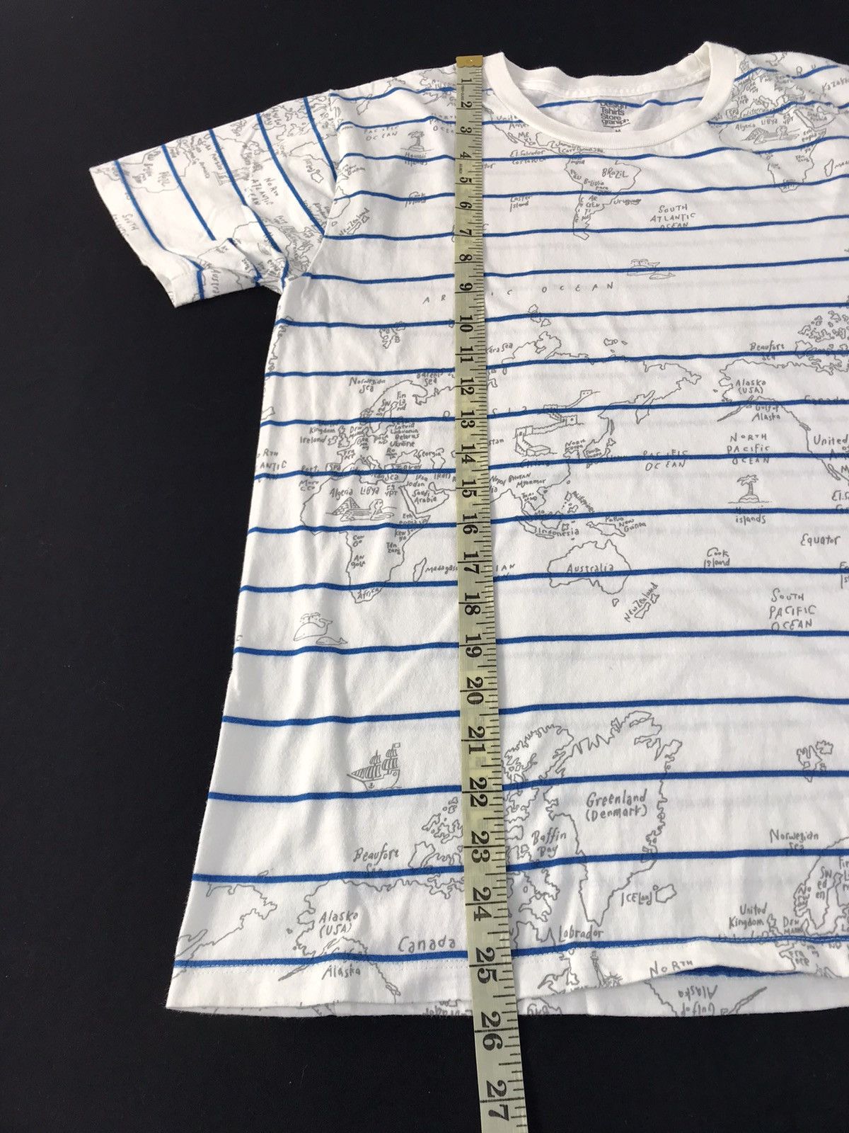 Japanese Brand Vintage Japanese Brand World Map Striped Printed Tee Size US M / EU 48-50 / 2 - 8 Thumbnail