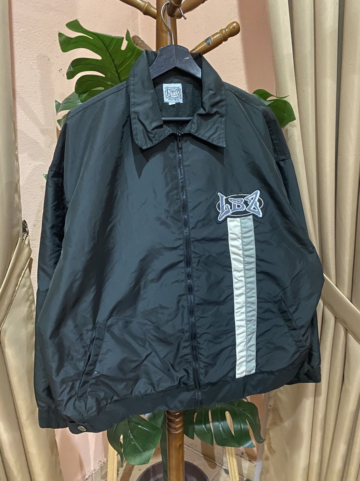 Vintage Vintage LBZ Quality Clothing Black Nylon Bomber Jacket Size US L / EU 52-54 / 3 - 3 Thumbnail
