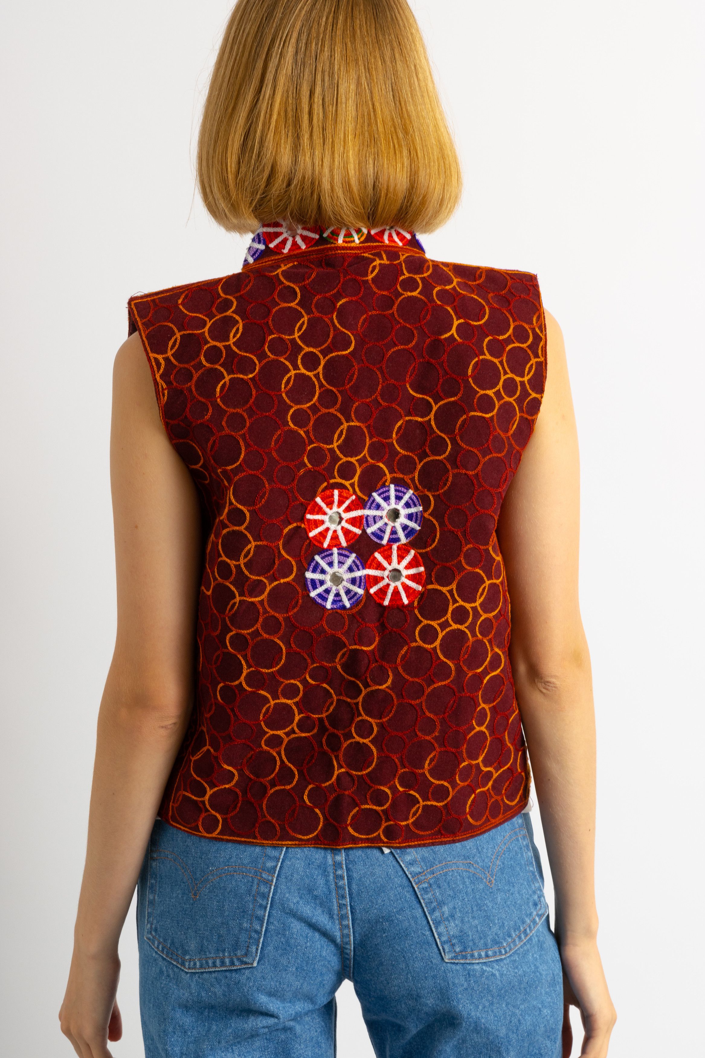 Vintage intage Preowned Woman Brown Embroidered Vest 8694 Size M / US 6-8 / IT 42-44 - 6 Thumbnail