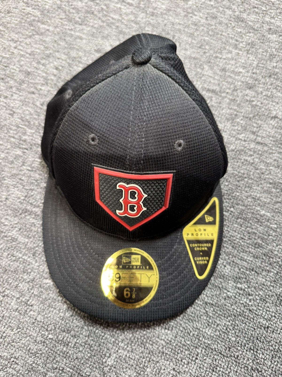 MLB × New Era New Era 59FIFTY Boston Red Sox Fitted Hat 6 7/8 NWT Size ONE SIZE - 3 Thumbnail
