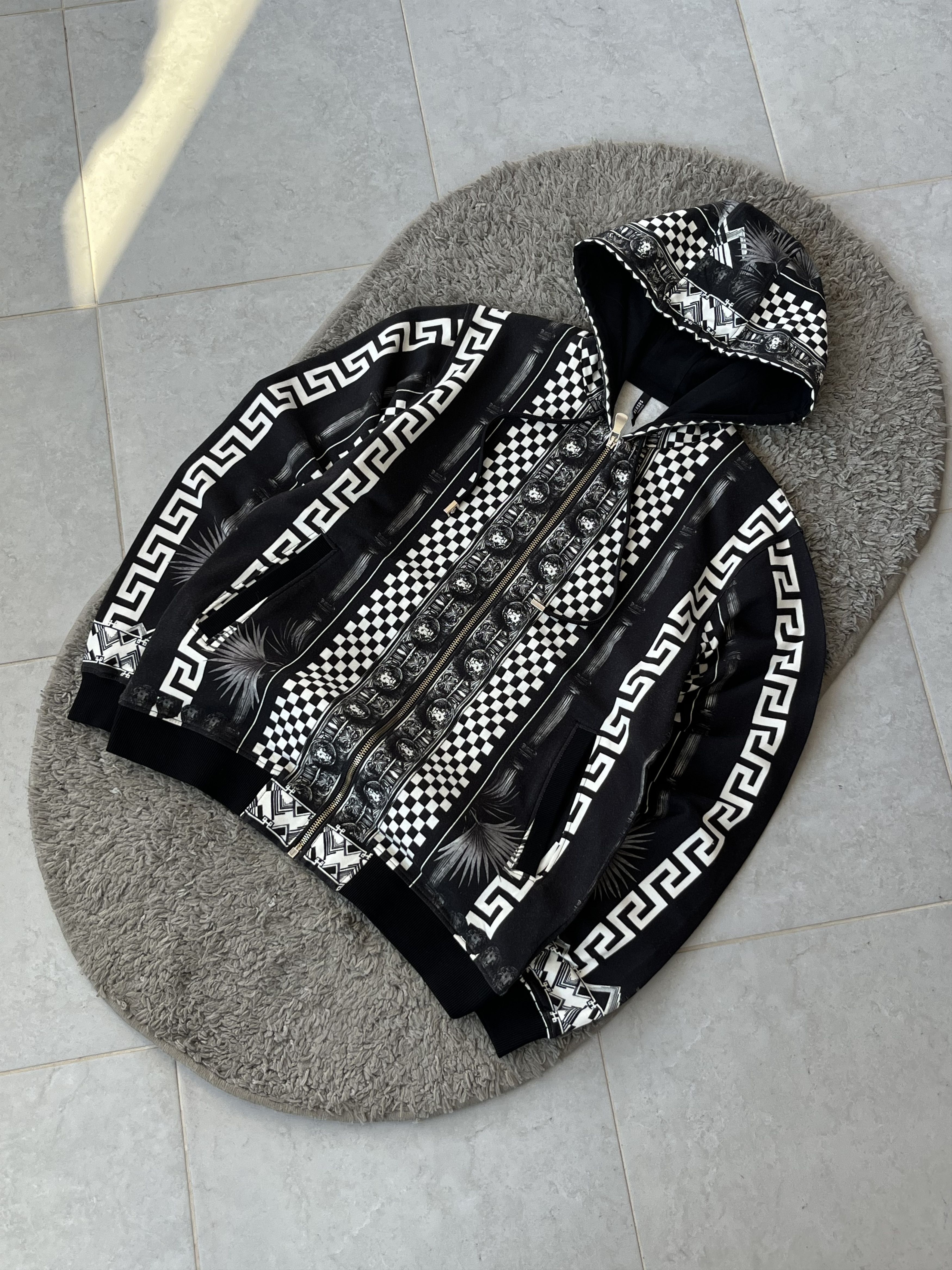 Versus Versace VERSACE VERSUS Full Zip Hooded Patterned Baroque Size US L / EU 52-54 / 3 - 2 Thumbnail