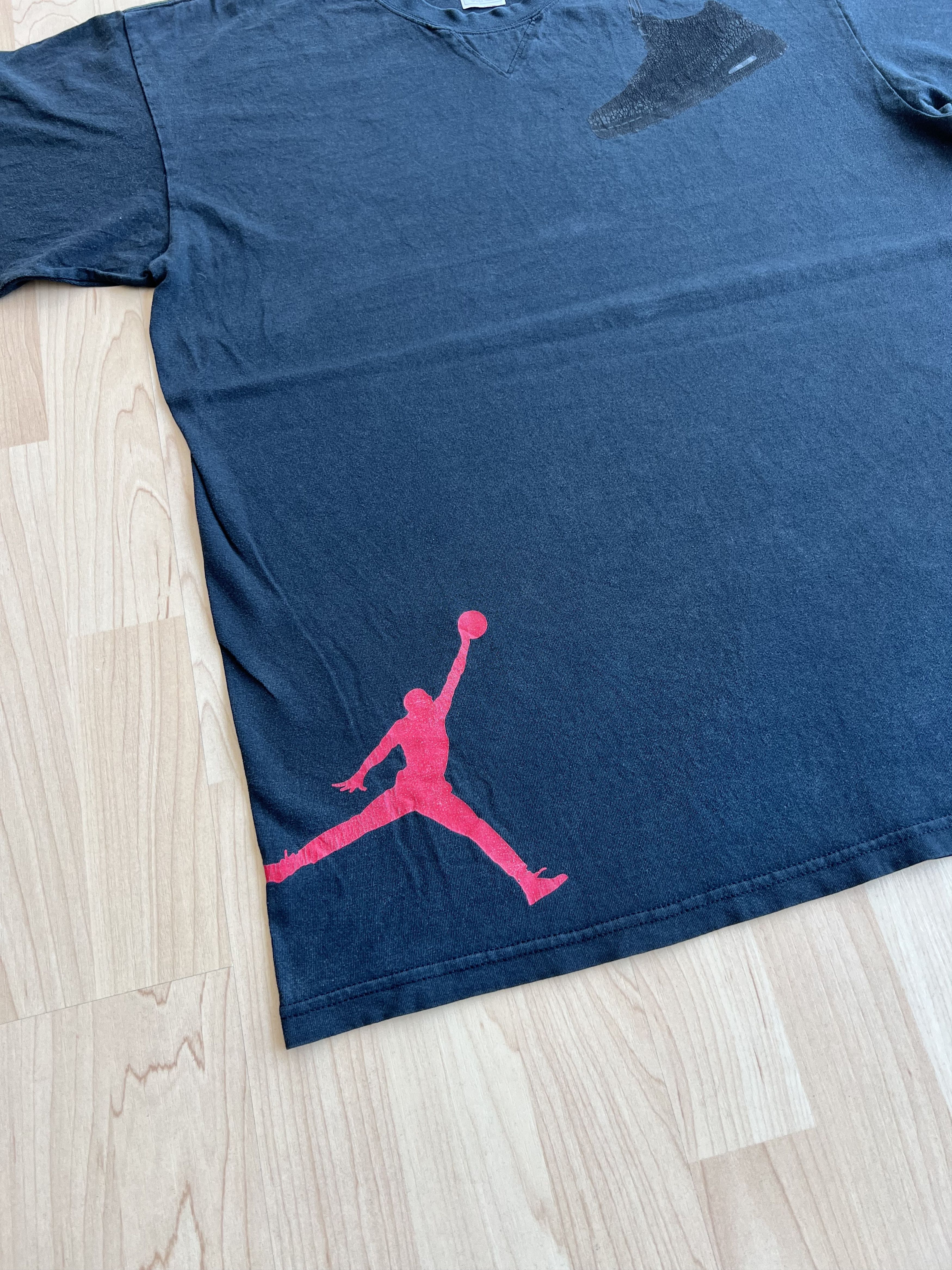 Jordan Brand T-shirt 2007 Nike Air Jordan 3 Black Cat Retro Size US L / EU 52-54 / 3 - 4 Thumbnail