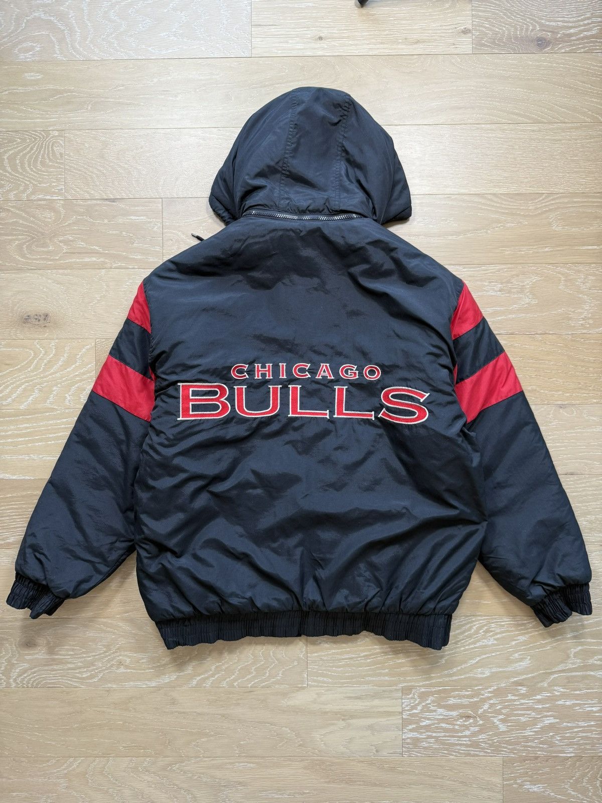 Logo 7 Vintage Chicago Bulls Puffer Jacket Logo 7 Size US L / EU 52-54 / 3 - 6 Thumbnail