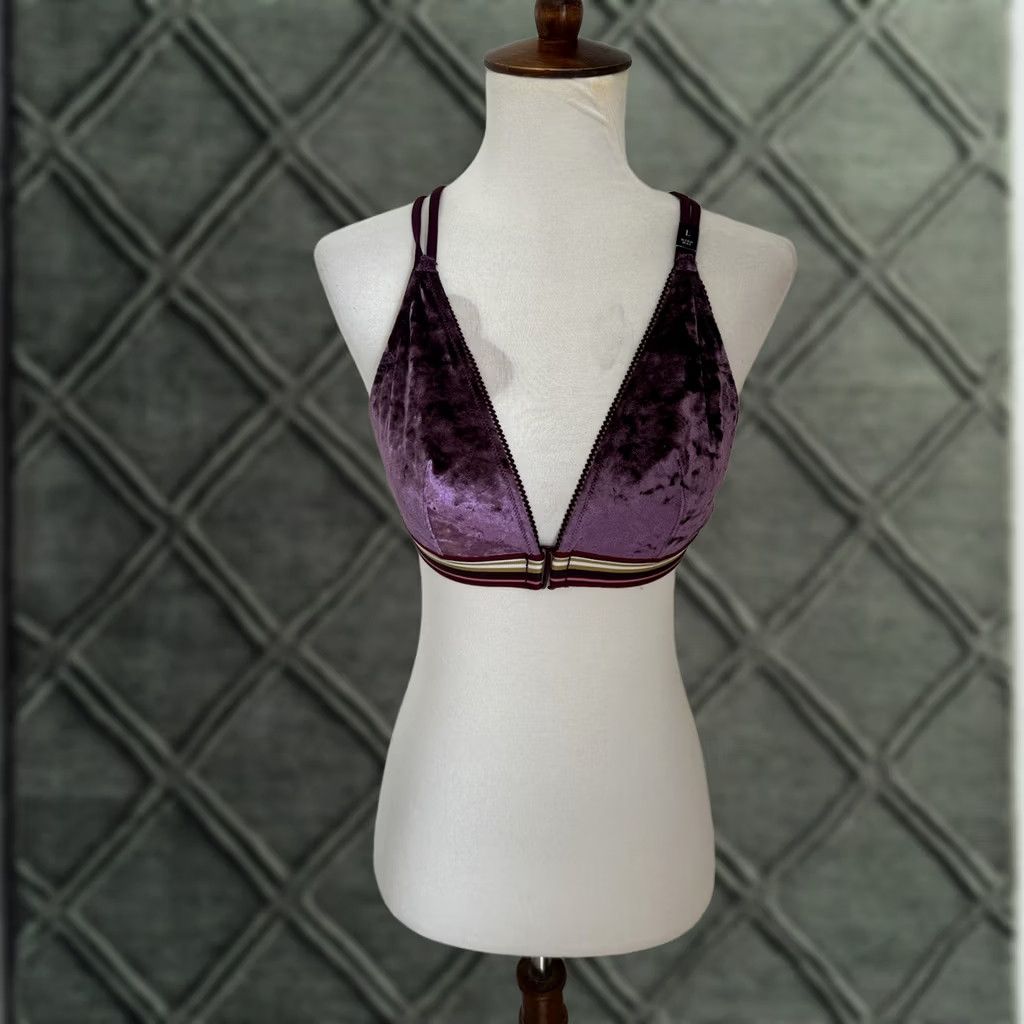Victoria's Secret Victoria's Secret Velvet Bralette Striped Front Closure Racerback Wireless L Multicolor Shirt Womens Bra Size ONE SIZE - 1 Thumbnail