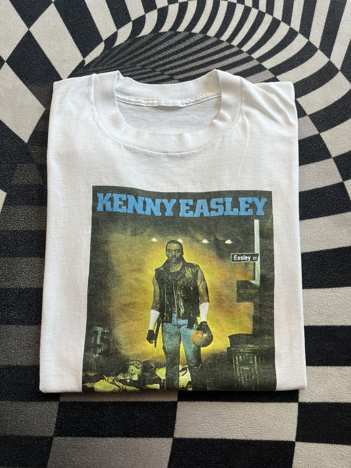 NFL Vintage KENNY EASLEY THE ENFORCER 1986’s Poster Photo Tshirt Size US L / EU 52-54 / 3 - 1 Thumbnail