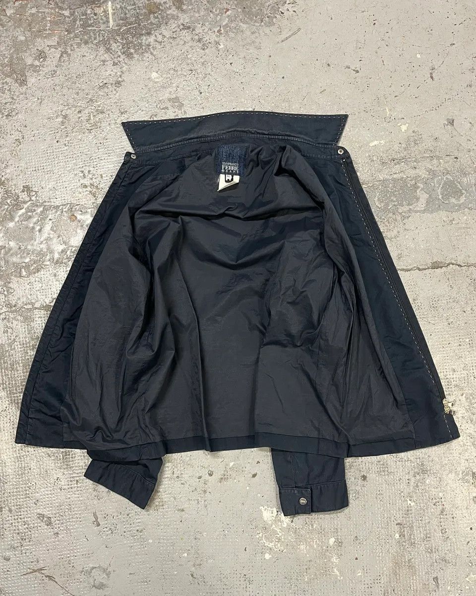Gianfranco Ferre 2000s Gianfranco Ferré Buttoned Navy Minimalist Jacket Size US L / EU 52-54 / 3 - 6 Thumbnail